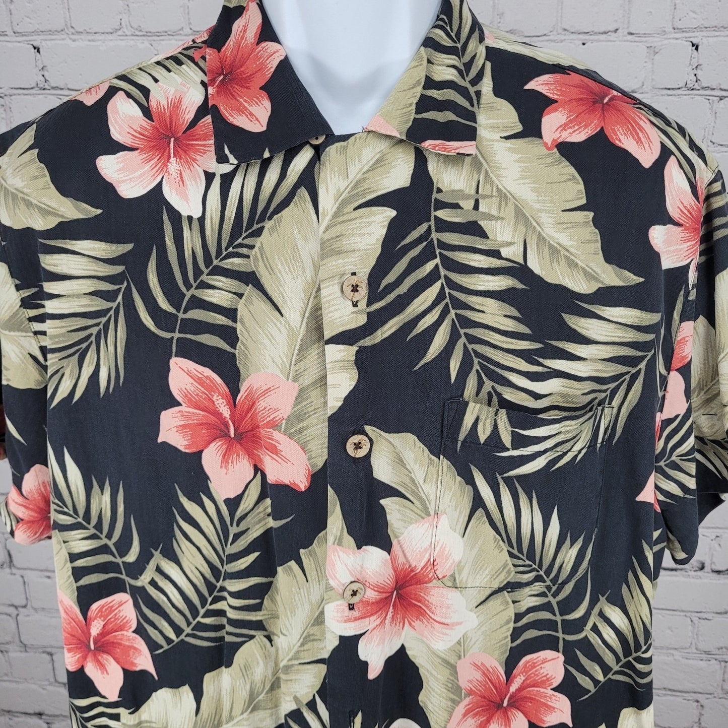Caribbean Black Tropical Floral Silk Blend Hawaiian Button Up Shirt Size Large L
