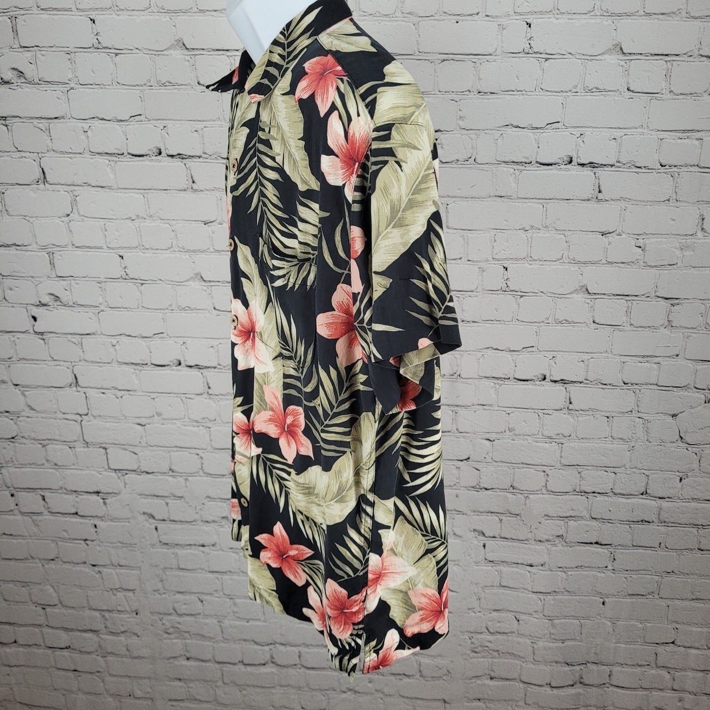 Caribbean Black Tropical Floral Silk Blend Hawaiian Button Up Shirt Size Large L