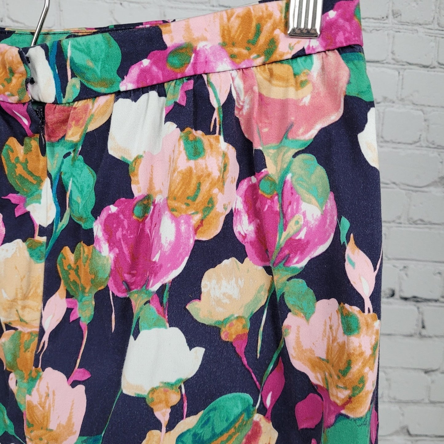 J.CREW Navy Floral Cotton Ruched Pockets Unlined A-Line Skirt Size 2 (26x21)