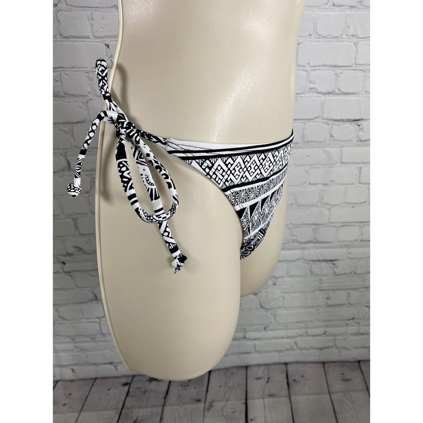 NWT Ardene Basic Collection Black White Aztec Floral Side Tie Swimsuit Bottoms M