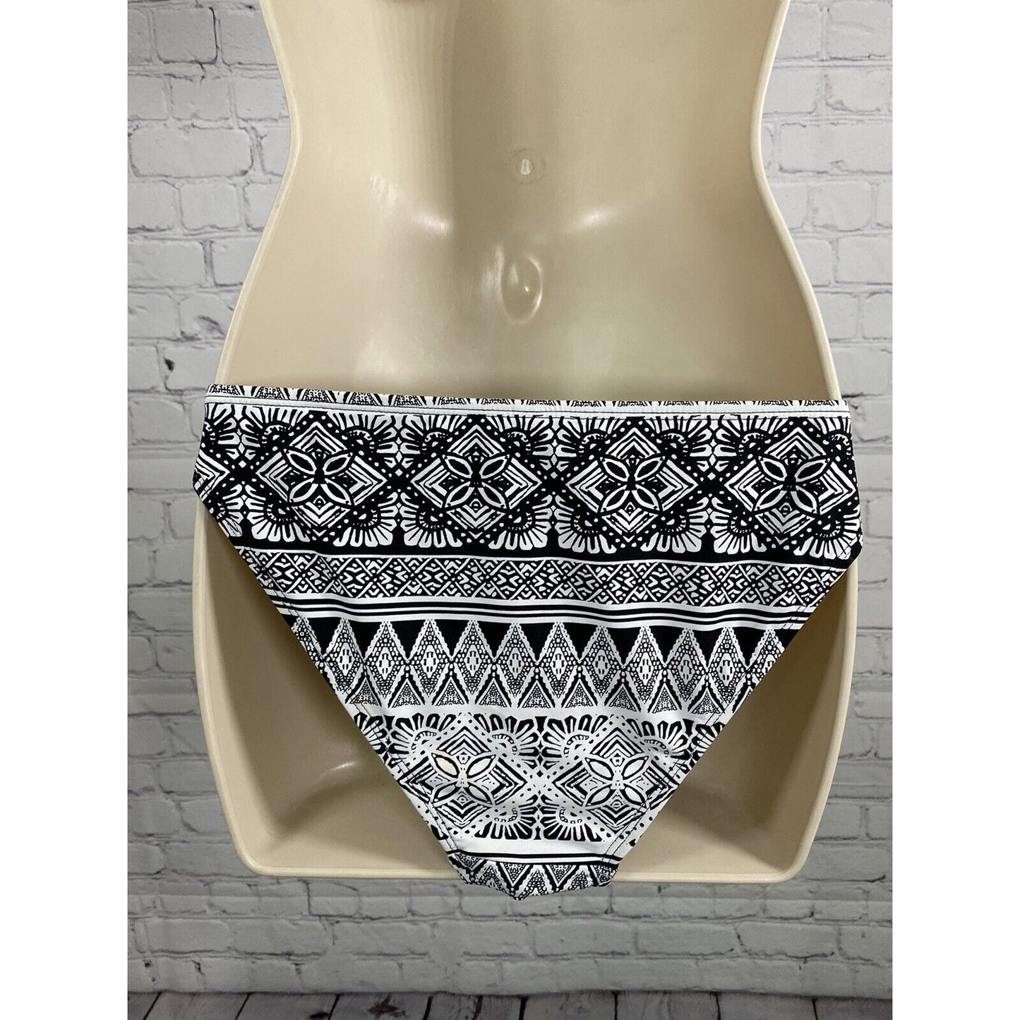 NWT Ardene Basic Collection Black White Aztec Floral Side Tie Swimsuit Bottoms M