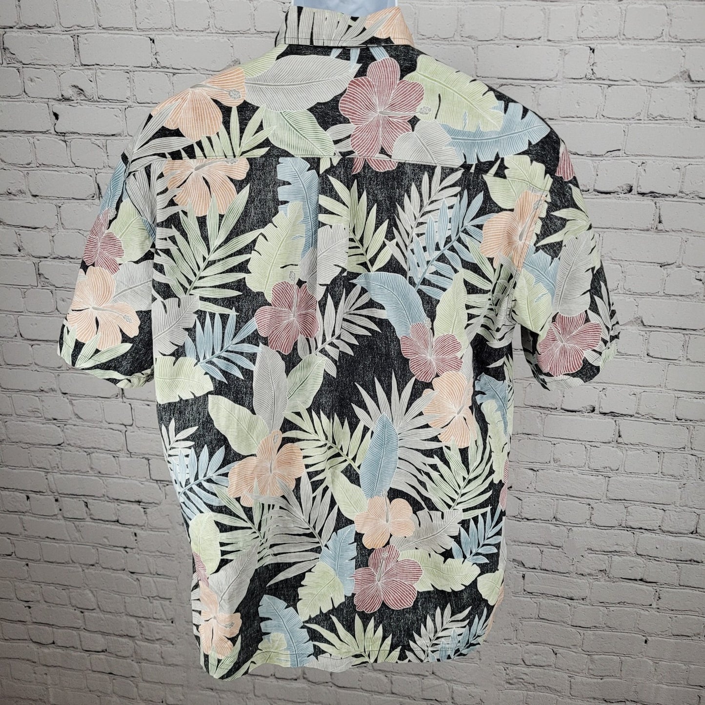 Cooke Street Honolulu Tropical Floral Hawaiian Button Up Cruise Shirt Large L