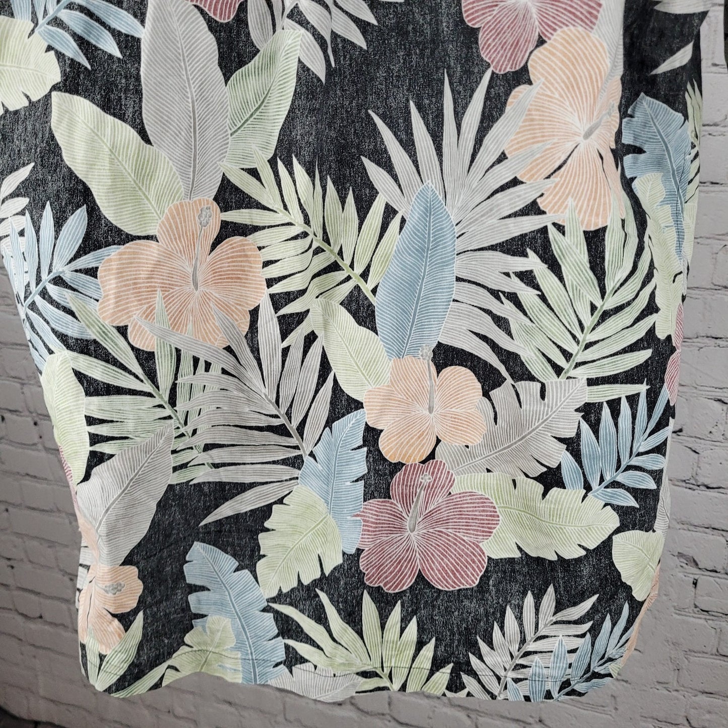 Cooke Street Honolulu Tropical Floral Hawaiian Button Up Cruise Shirt Large L