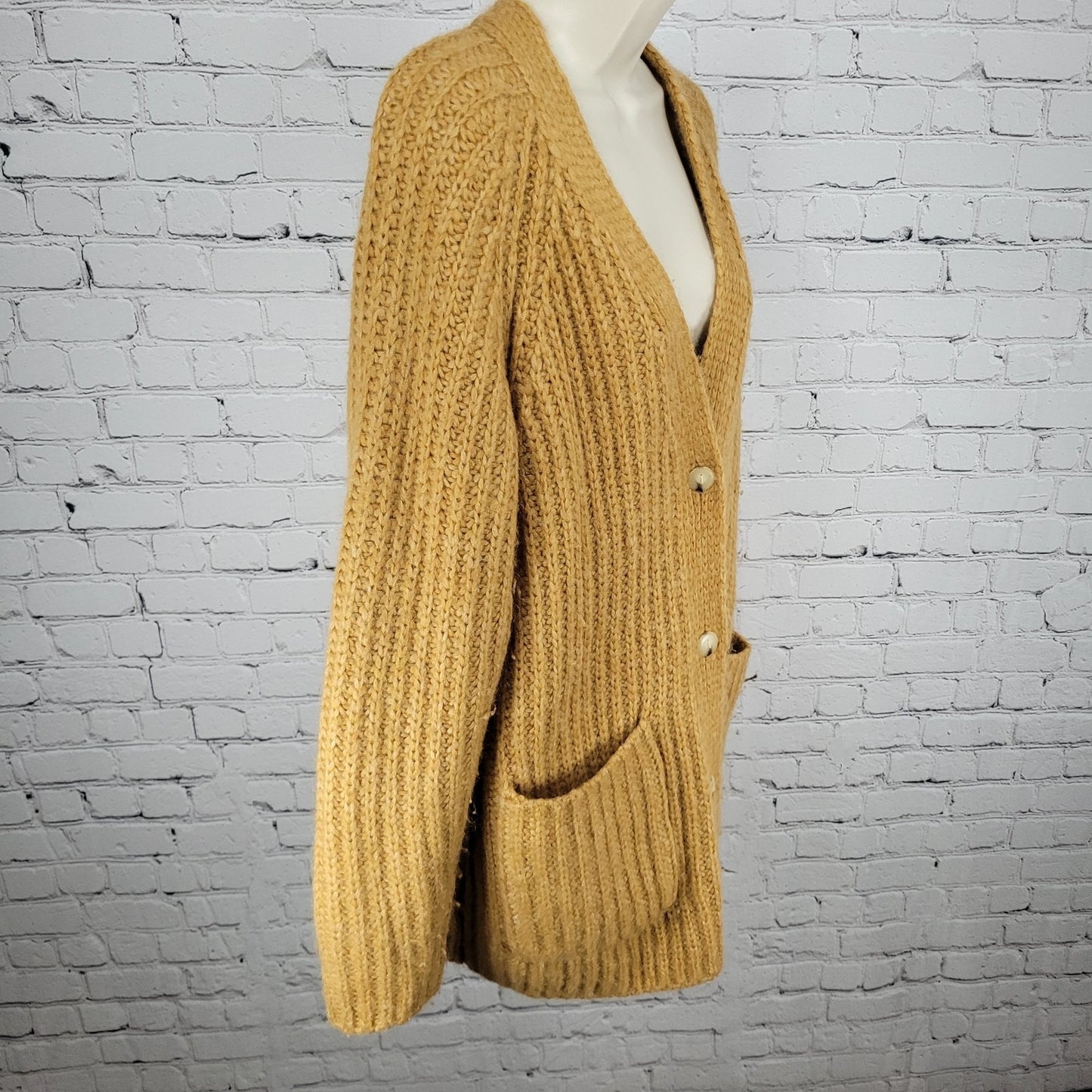Vince Tan Alpaca Merino Wool Blend Buttoned Cardigan Sweater Size Medium M