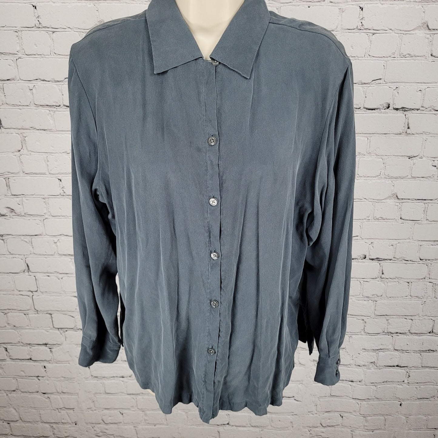 Eddie Bauer Blue Grey 100% Silk Button Up Long Sleeve Collar Shirt Size Large L
