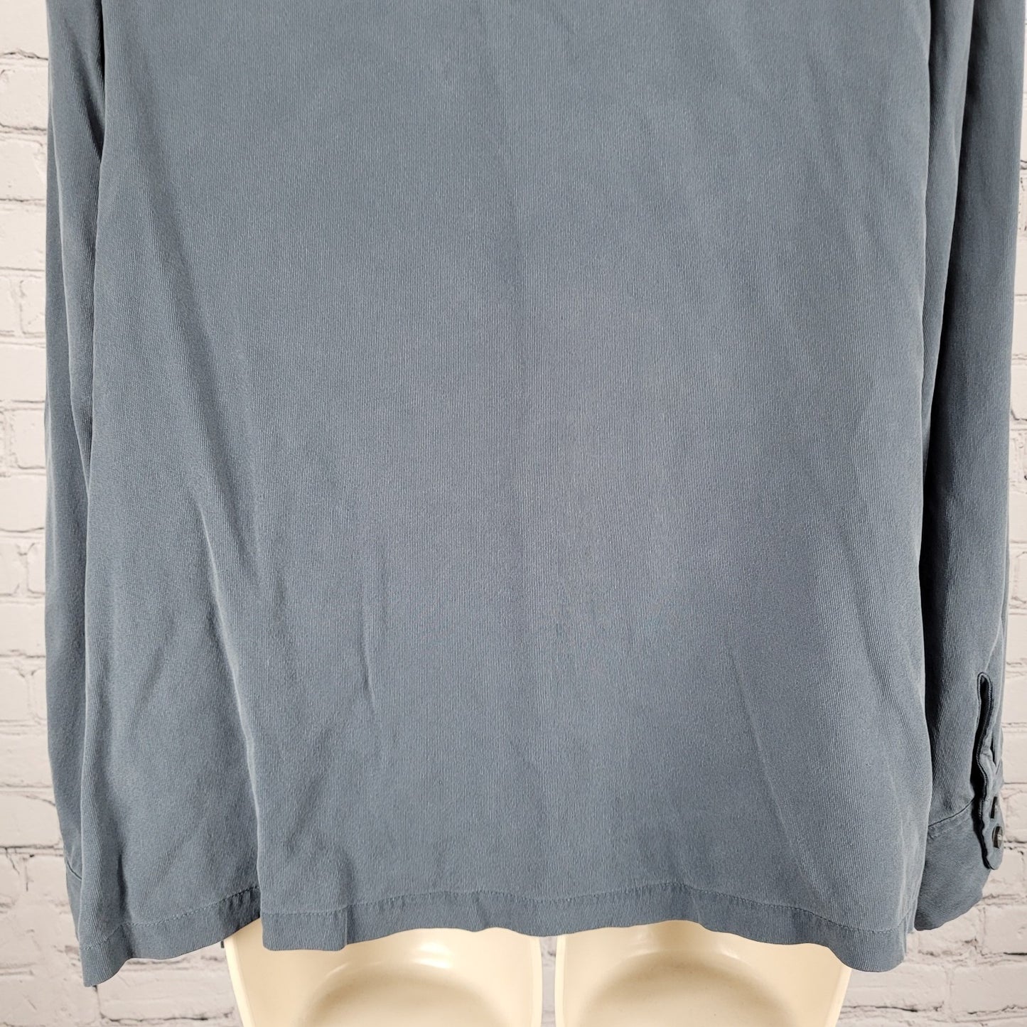Eddie Bauer Blue Grey 100% Silk Button Up Long Sleeve Collar Shirt Size Large L