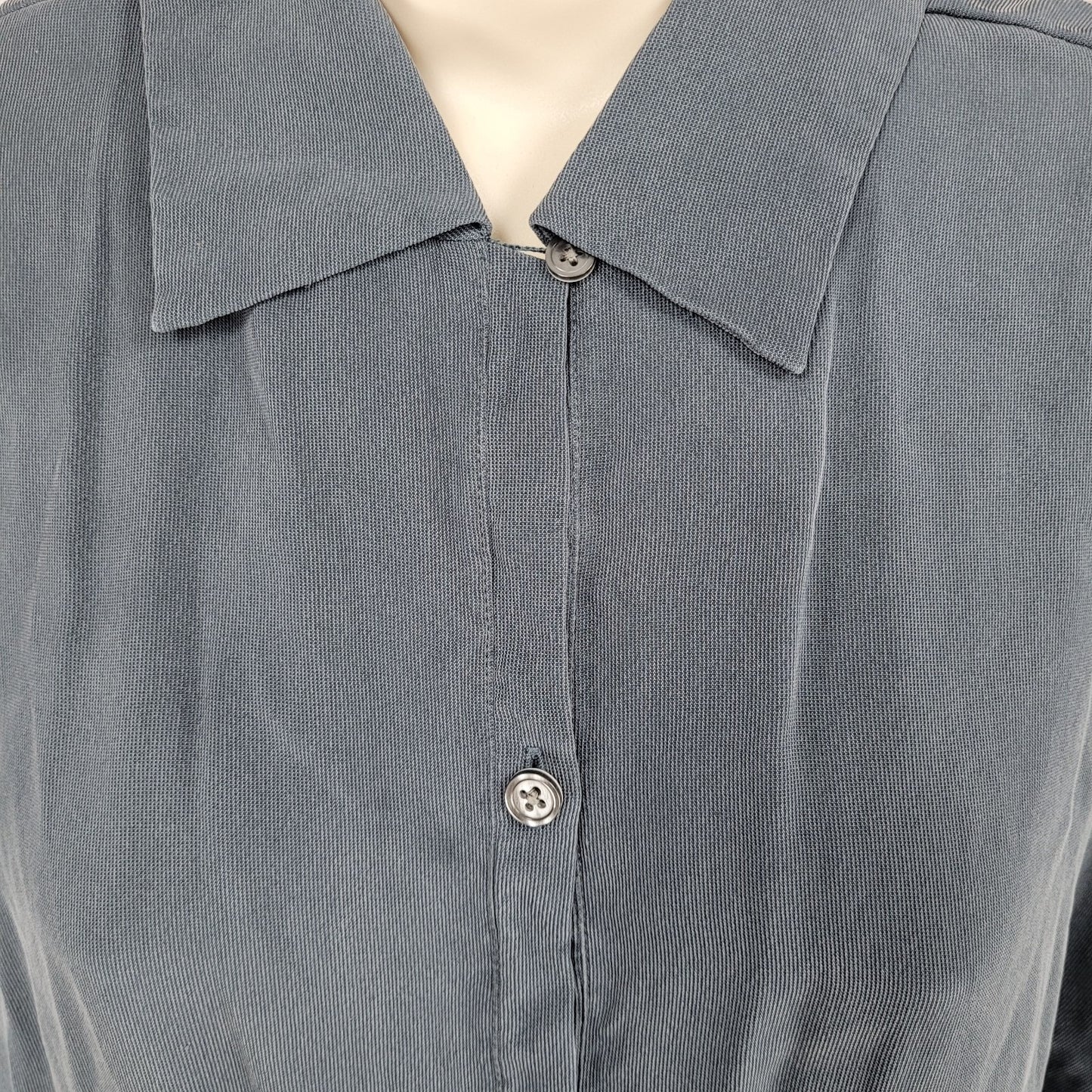 Eddie Bauer Blue Grey 100% Silk Button Up Long Sleeve Collar Shirt Size Large L