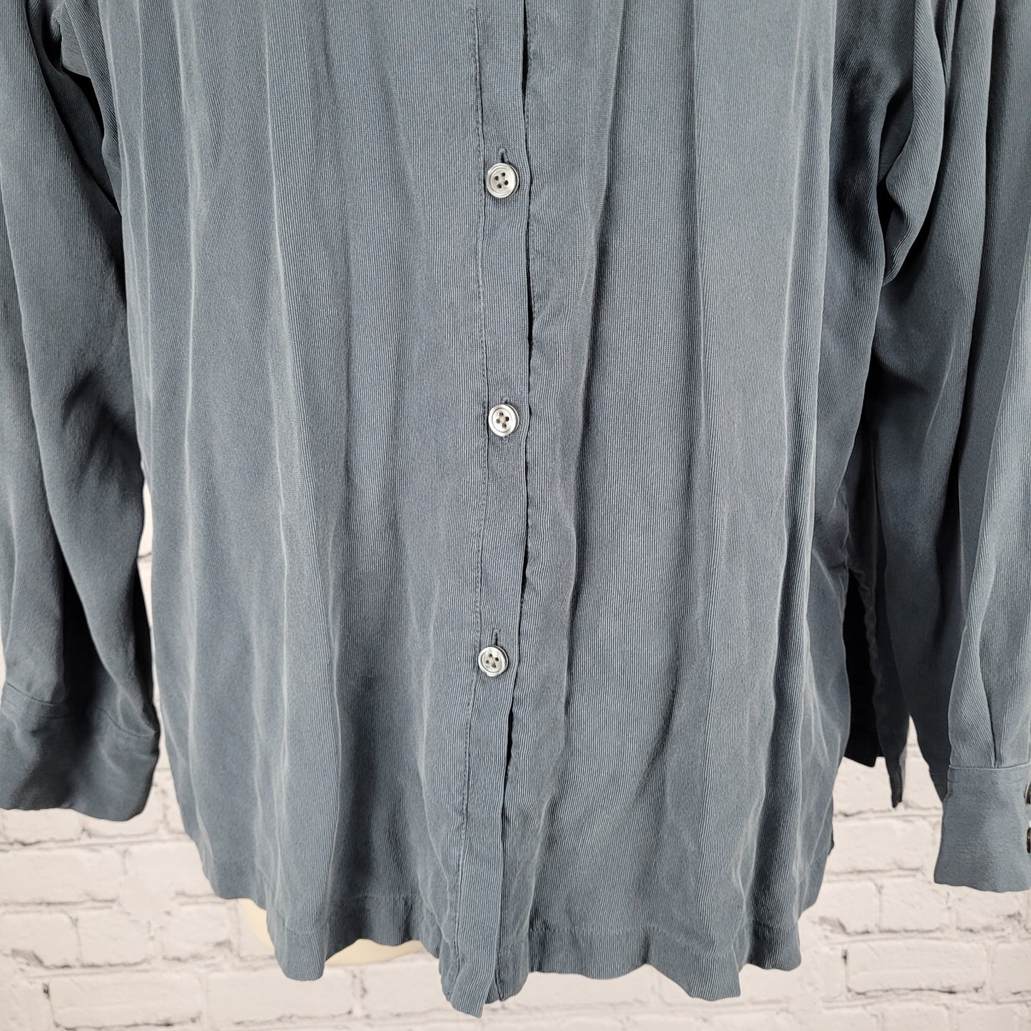 Eddie Bauer Blue Grey 100% Silk Button Up Long Sleeve Collar Shirt Size Large L