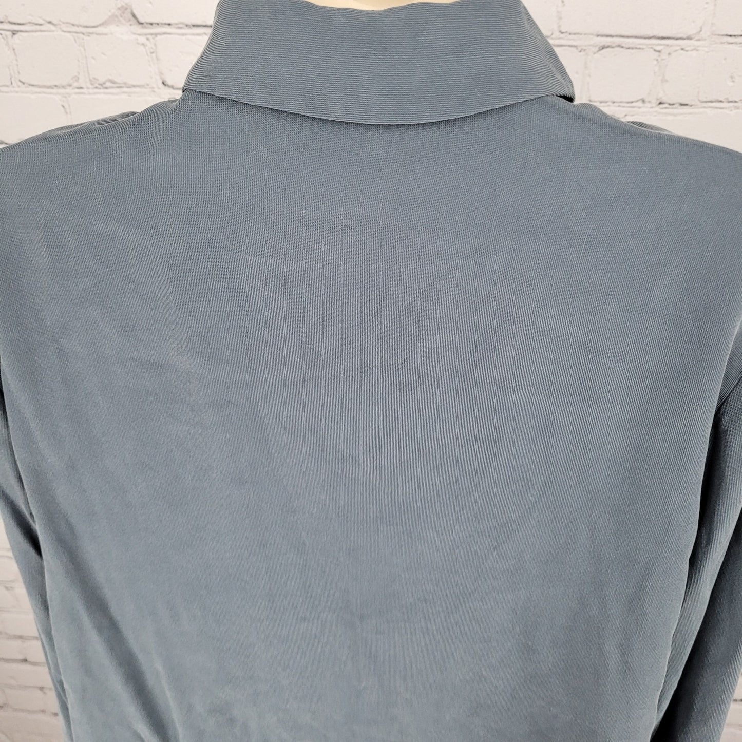 Eddie Bauer Blue Grey 100% Silk Button Up Long Sleeve Collar Shirt Size Large L