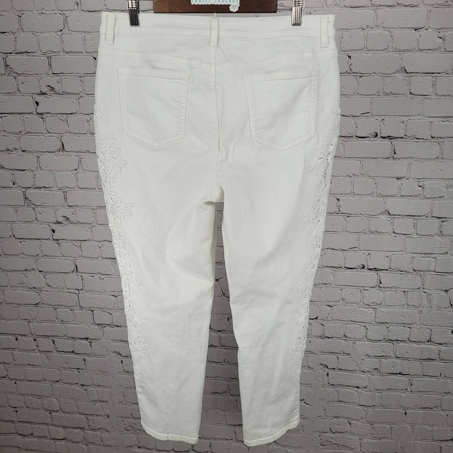 Black Label Chico's White Lace Appliqué Stretch Jeans Size 2 US 12 (34x27)