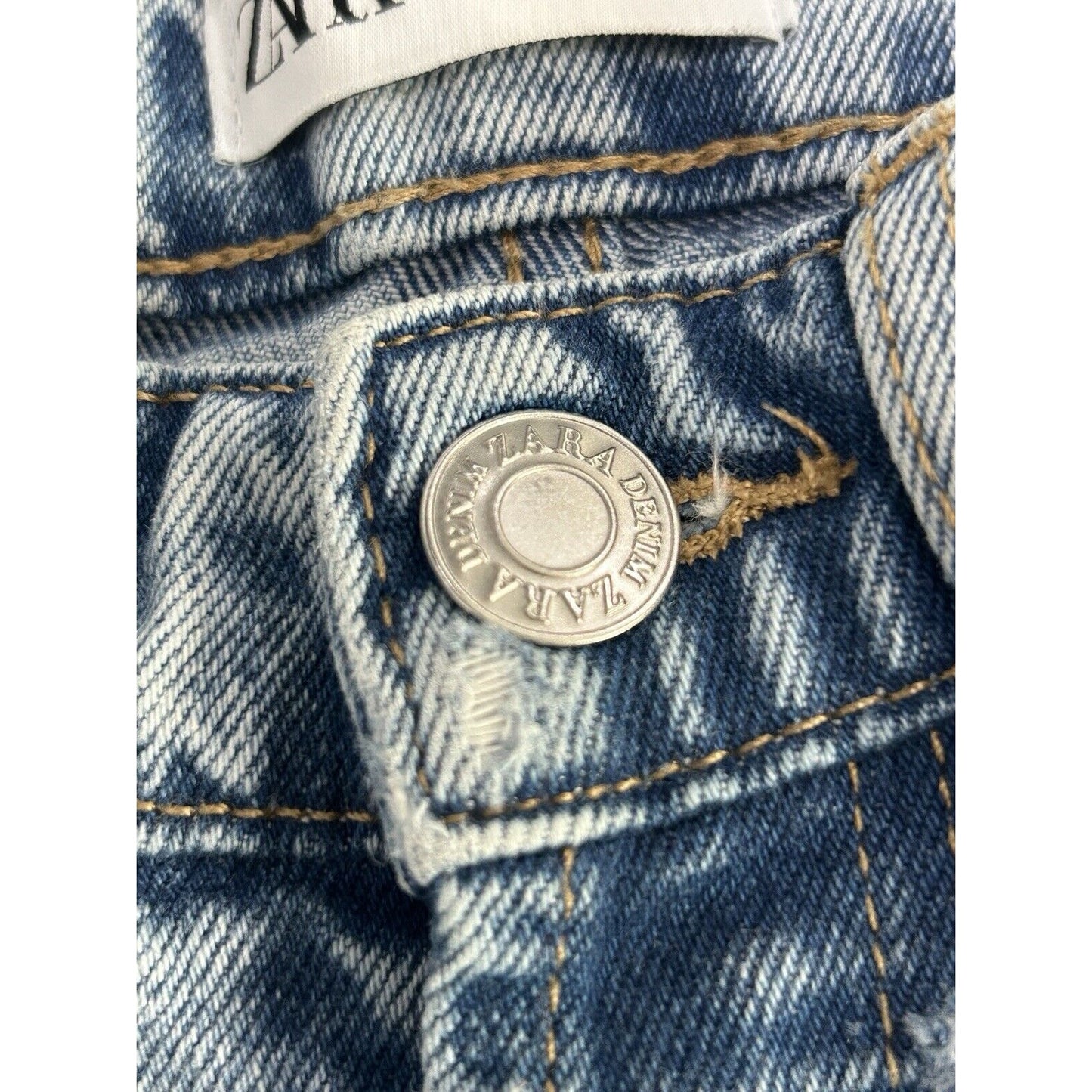 Zara Blue Light Wash 100% Cotton Mid Rise Distressed Jeans Size 2 (24X25)