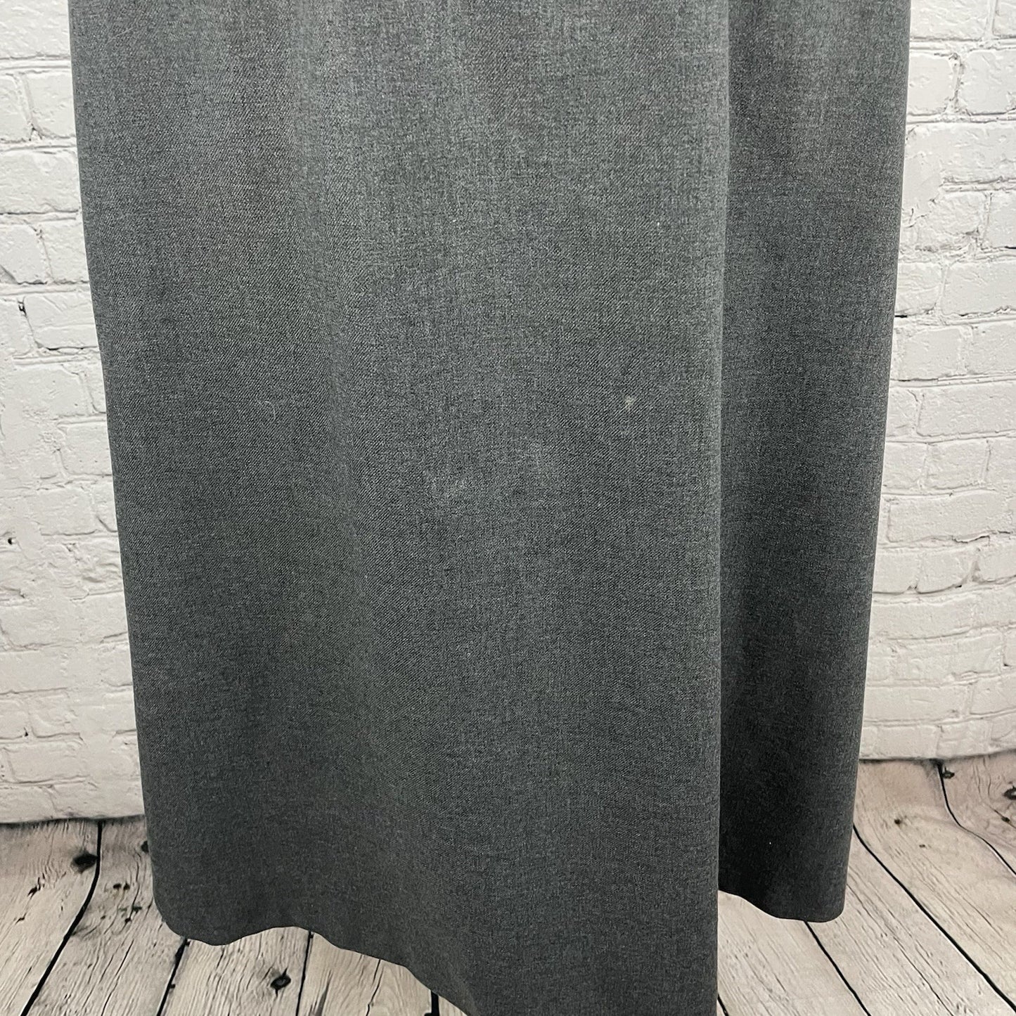 VTG Orvis Grey Pleated A Line Zipped Long Maxi Skirt USA Made Petite Size 6P