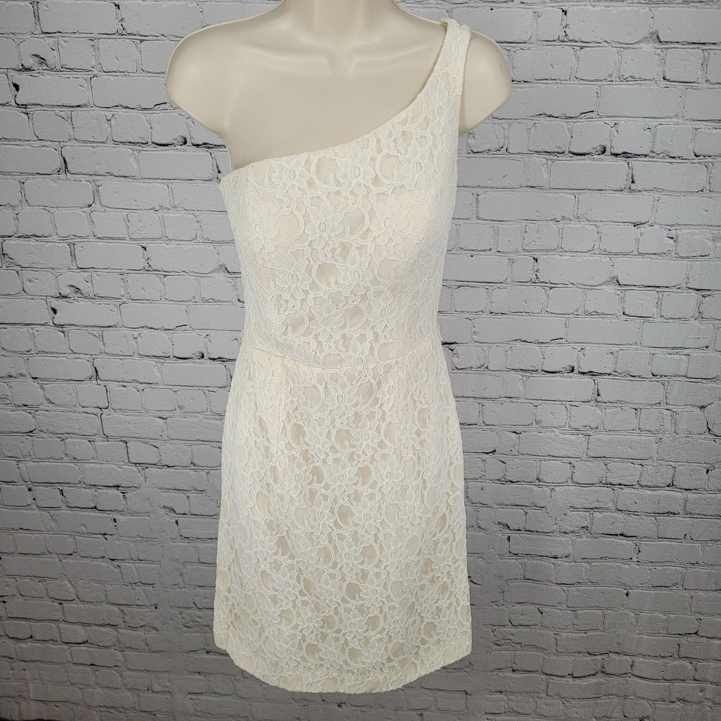 Mori Lee Madeline Gardner Ivory Floral Lace Boned & Padded Bodice Dress Size 8