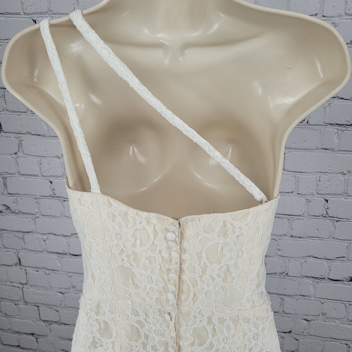 Mori Lee Madeline Gardner Ivory Floral Lace Boned & Padded Bodice Dress Size 8