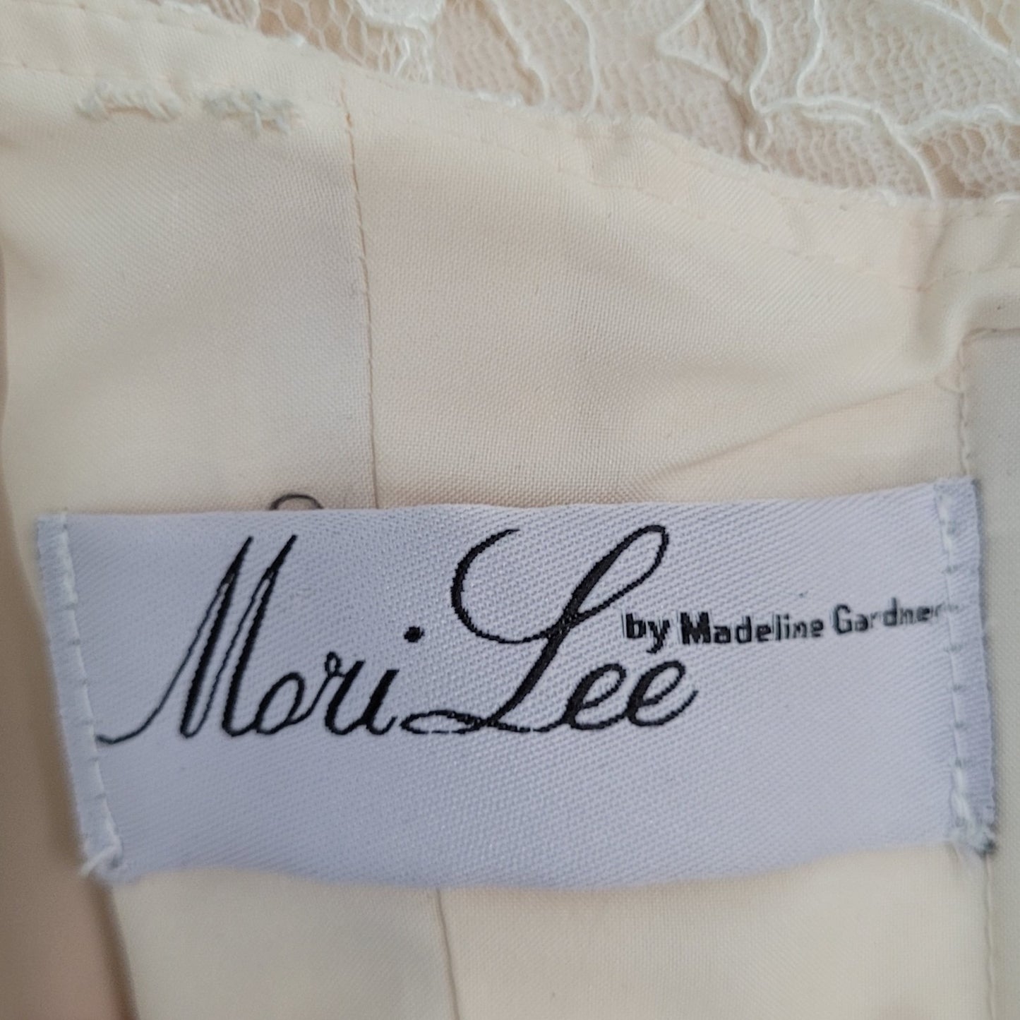 Mori Lee Madeline Gardner Ivory Floral Lace Boned & Padded Bodice Dress Size 8