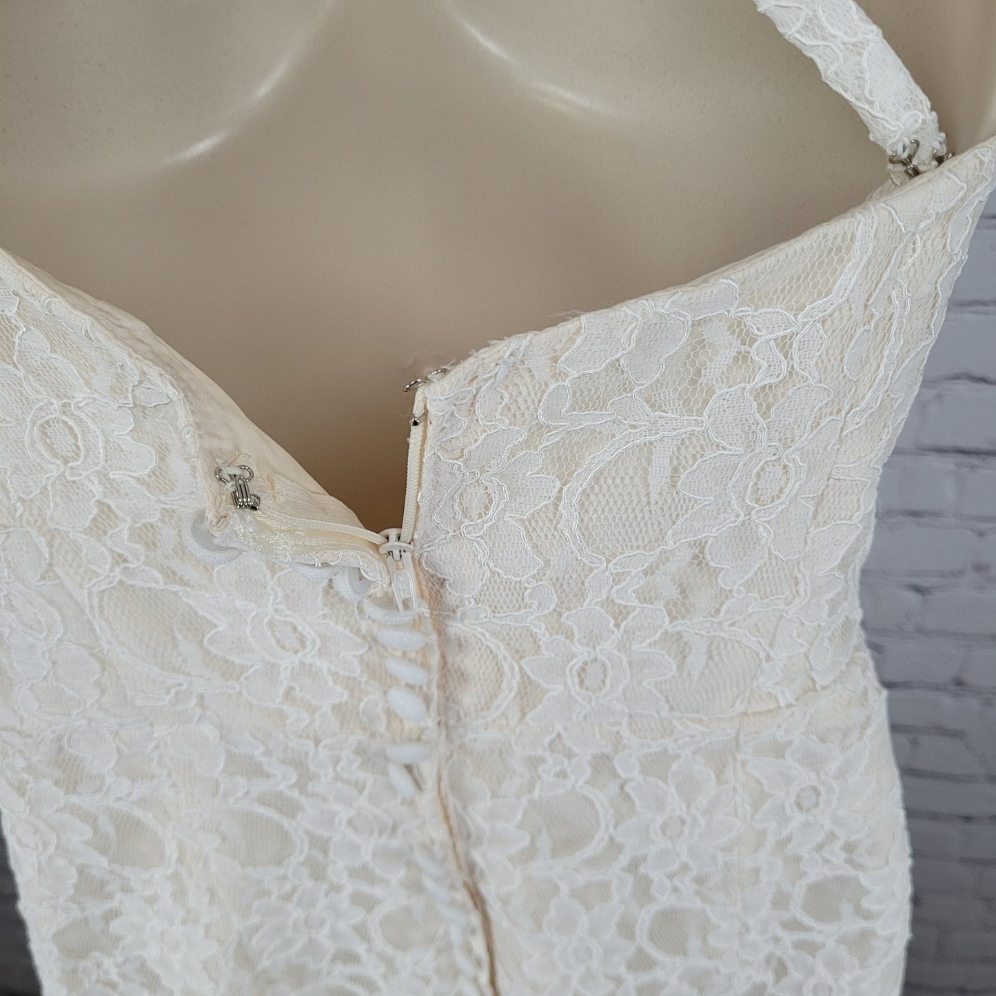 Mori Lee Madeline Gardner Ivory Floral Lace Boned & Padded Bodice Dress Size 8