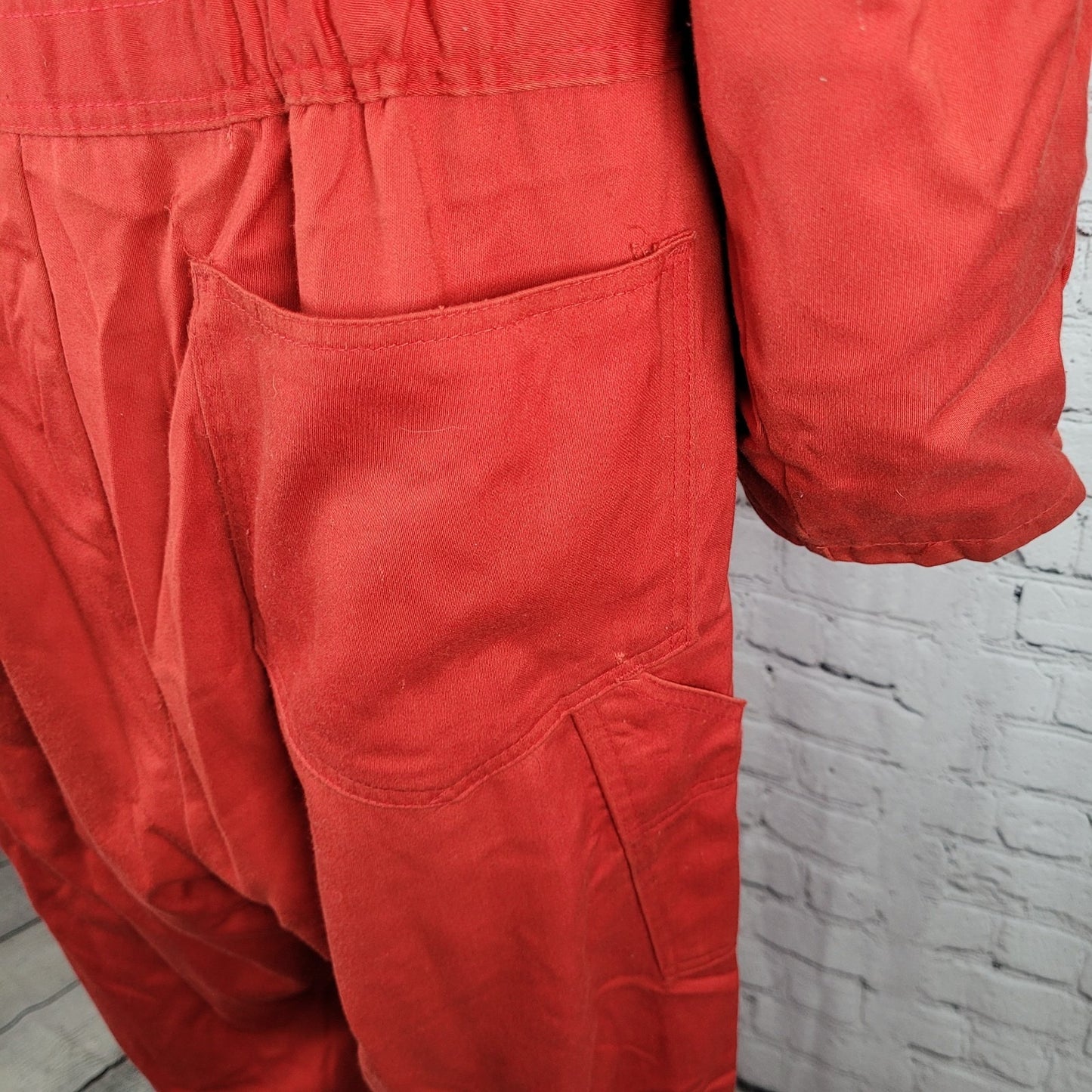 VTG Walls Blizzard Pruf Red Insulated One Piece Suit Coveralls USA Size Large LT