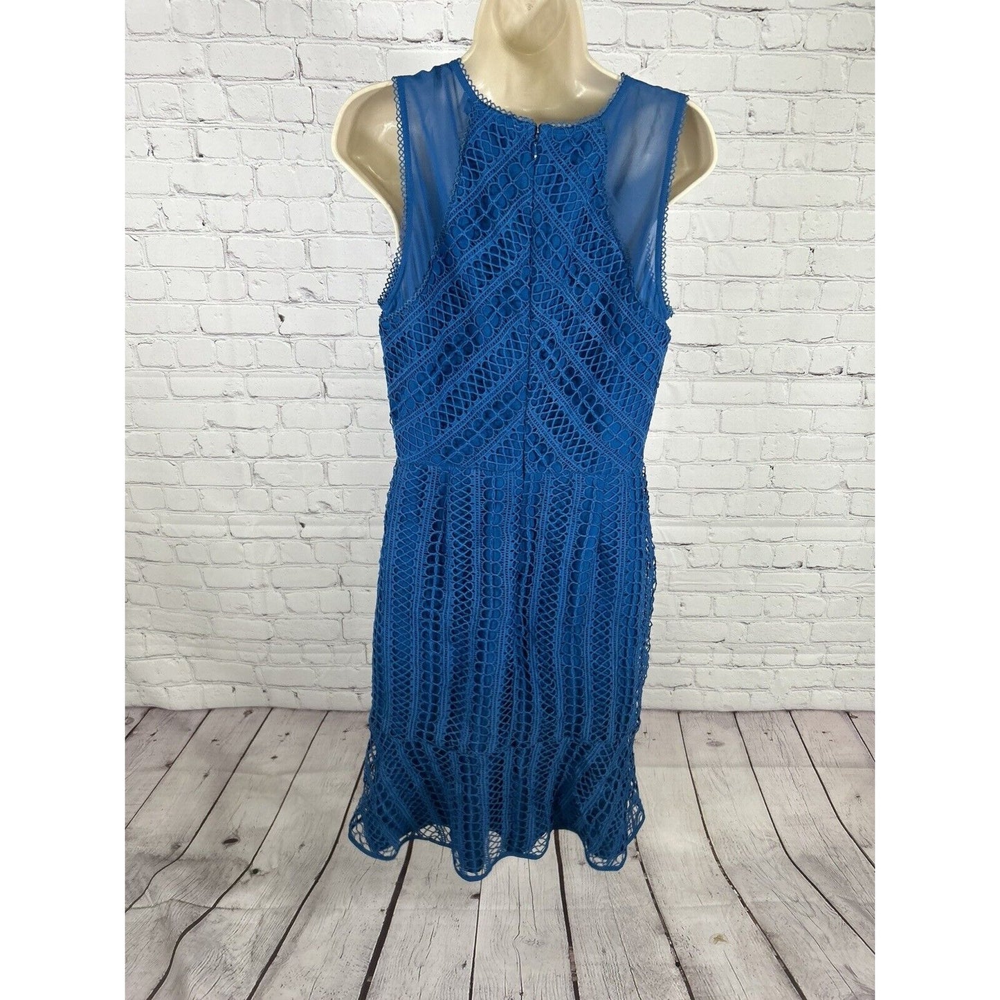 Adelyn Rae Blue Crochet Knee Length Sleeveless Back Zip Dress M