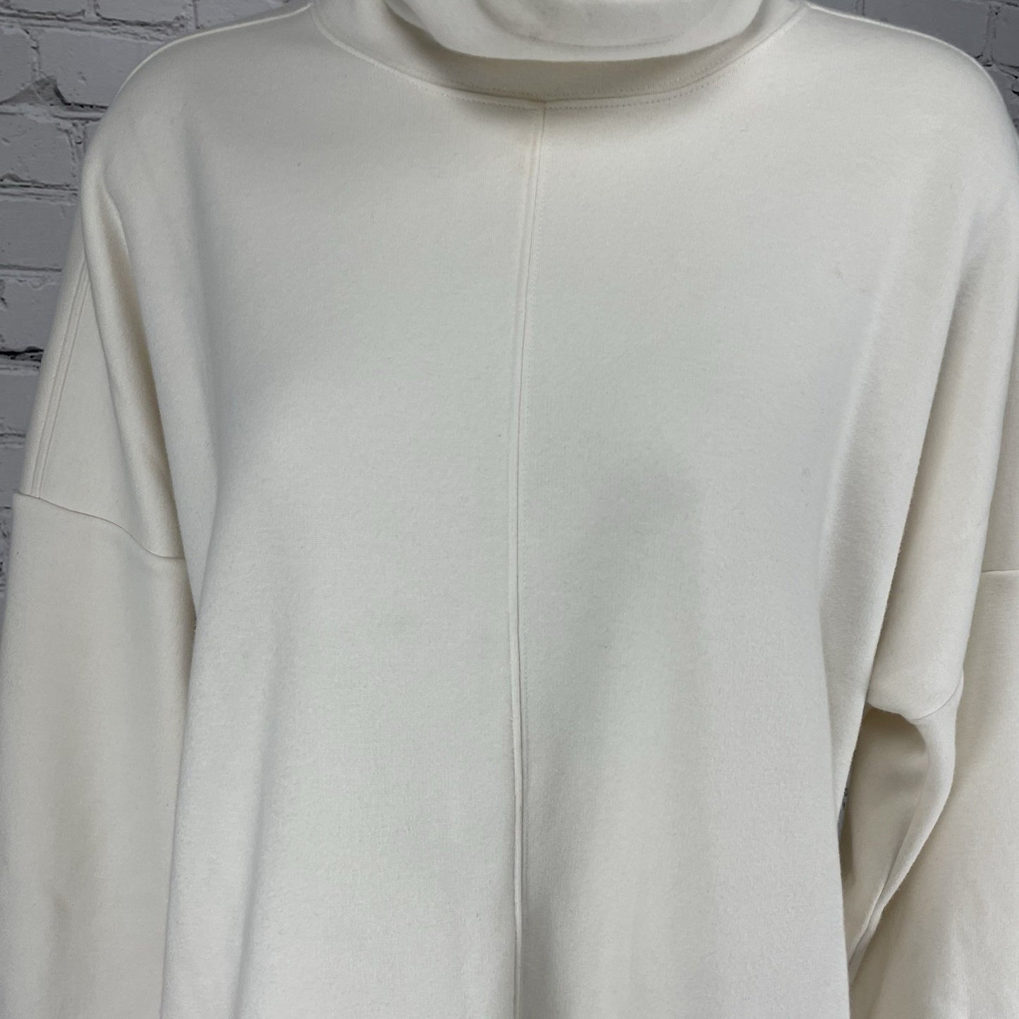 Athleta Ivory Soft Cozy Interior Oversized Turtleneck Sweater Sweatshirt XS
