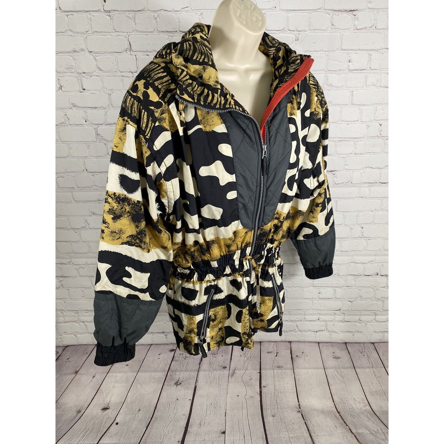 VTG Obermeyer Untamed Black White Yellow Full Zip Hooded Cinched Coat Jacket 12