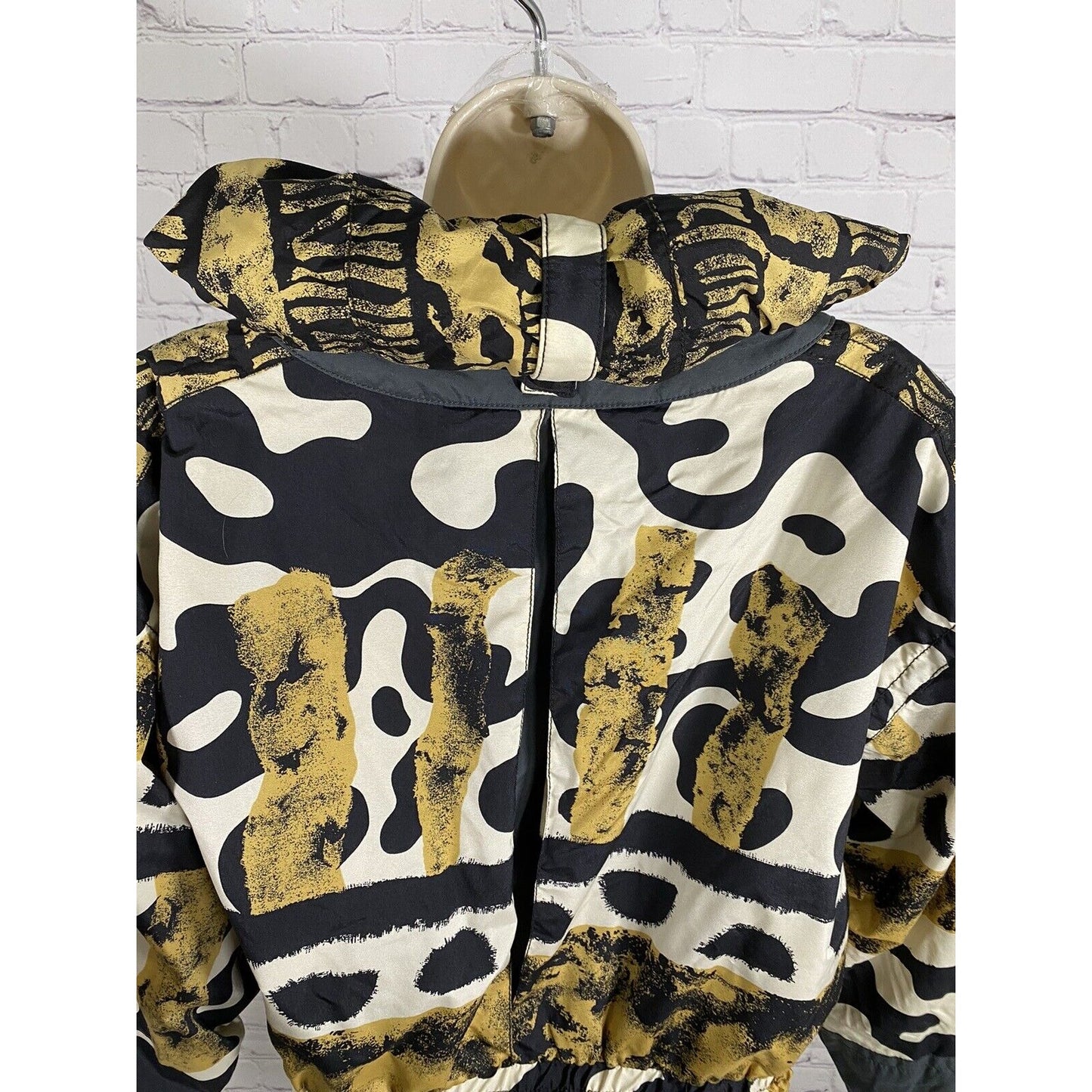 VTG Obermeyer Untamed Black White Yellow Full Zip Hooded Cinched Coat Jacket 12