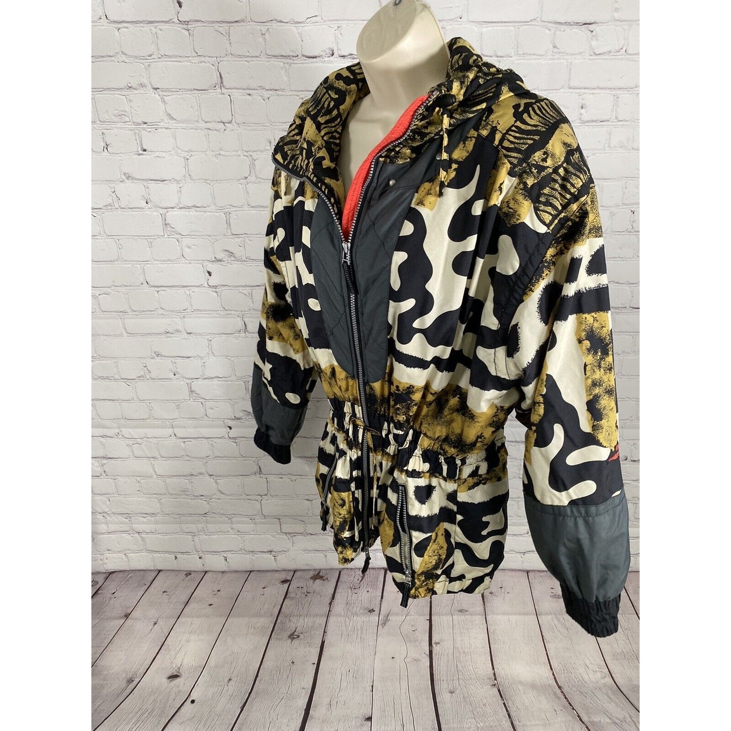 VTG Obermeyer Untamed Black White Yellow Full Zip Hooded Cinched Coat Jacket 12