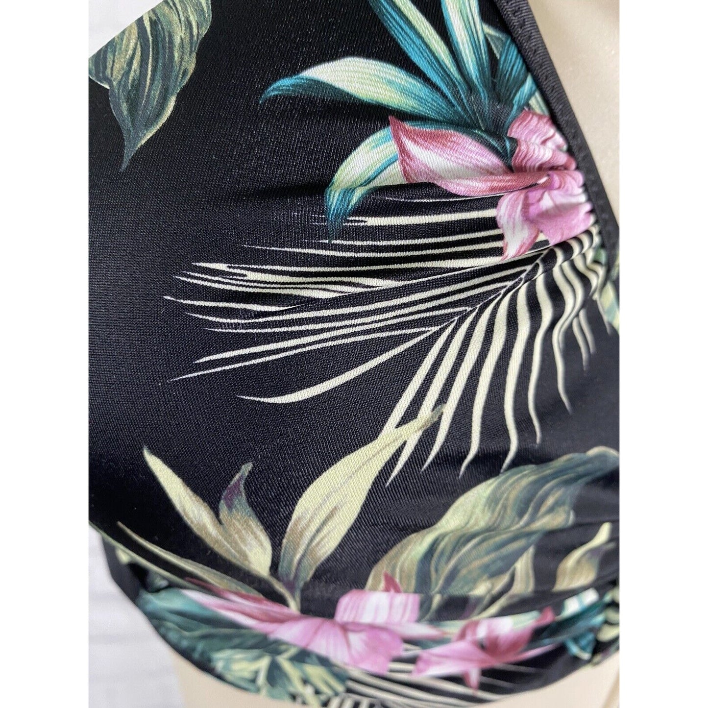 Shade Shore Black Floral Leafy Underwire Bikini Top Adjustable Straps 34C