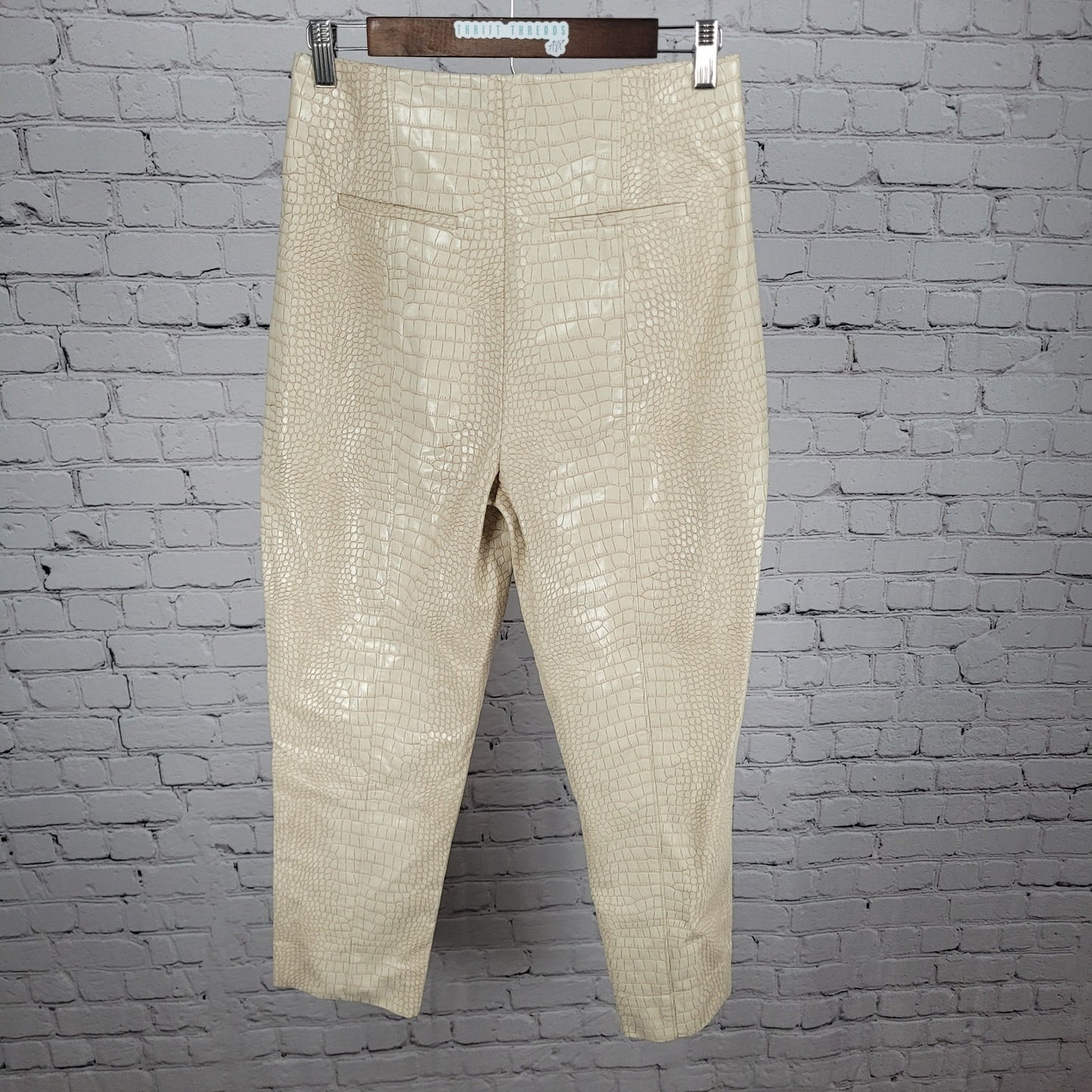Josh V Ivory Cocoon White Marina Faux Leather Ankle Pants Size Medium M (28x26)