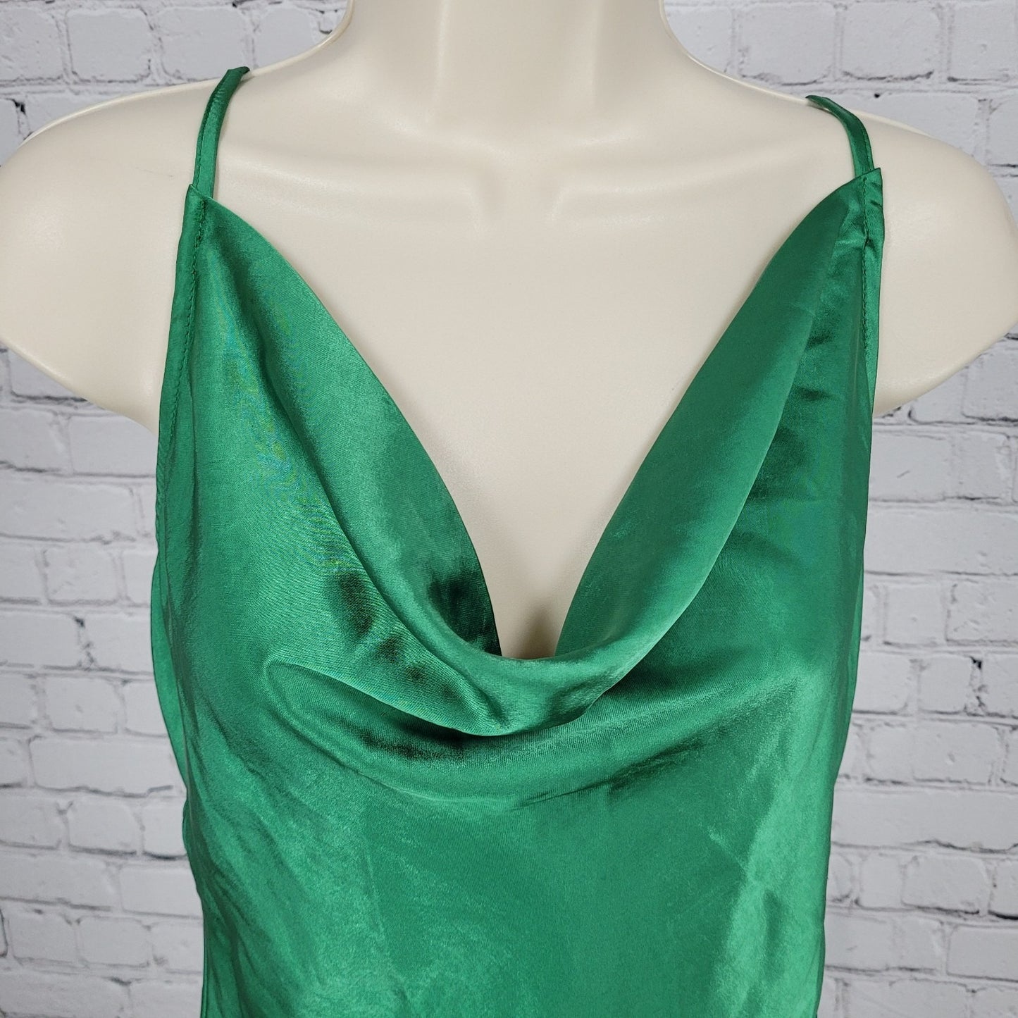 NWT Motel Kelly Green Silky Satin Stretch Paiva Strappy Slip Dress Size Small S