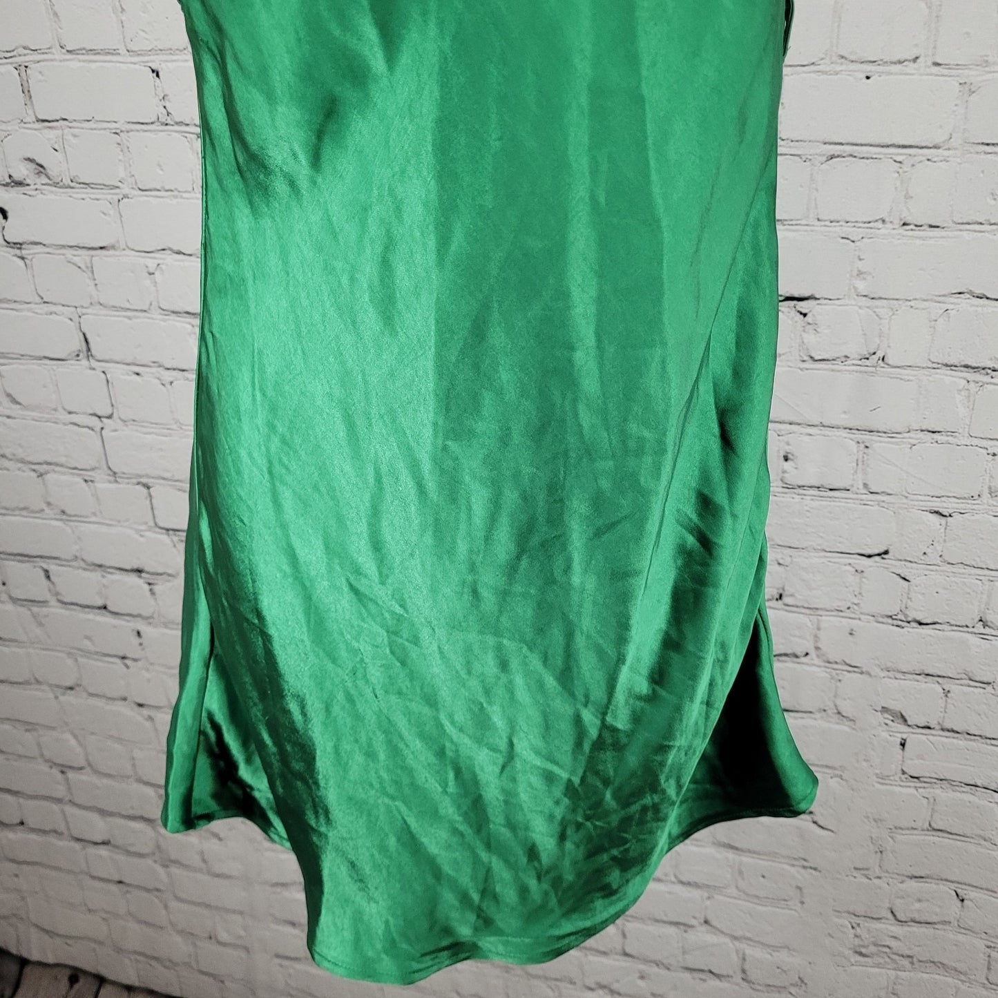 NWT Motel Kelly Green Silky Satin Stretch Paiva Strappy Slip Dress Size Small S