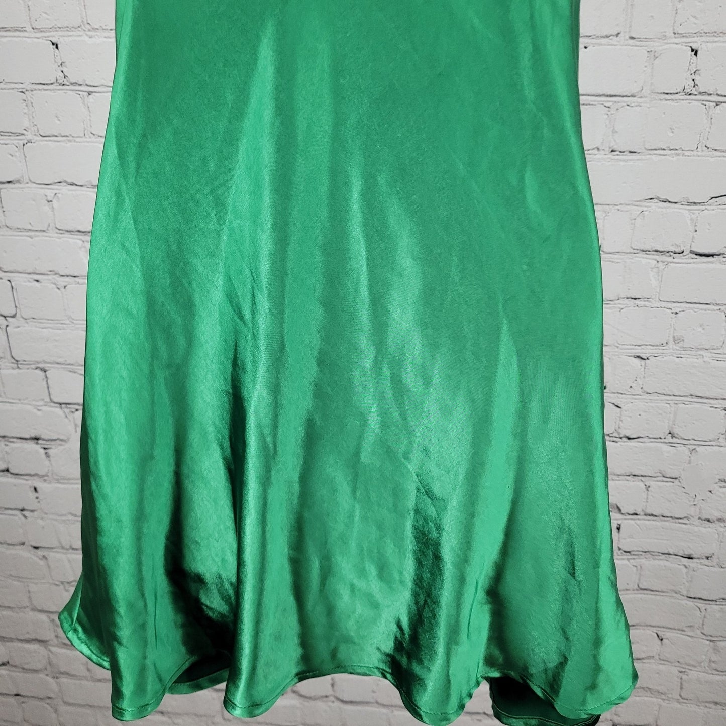 NWT Motel Kelly Green Silky Satin Stretch Paiva Strappy Slip Dress Size Small S