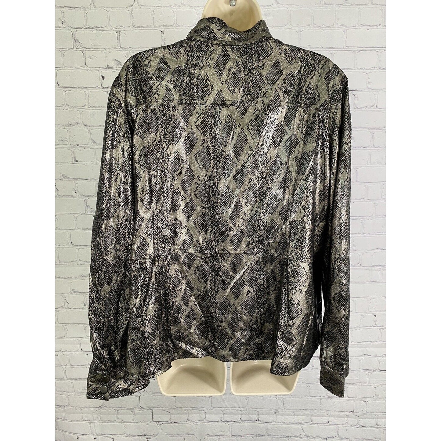 Chico’s Black Silver Full Zip Shiny Snake Print Long Sleeve Lined Jacket Size L