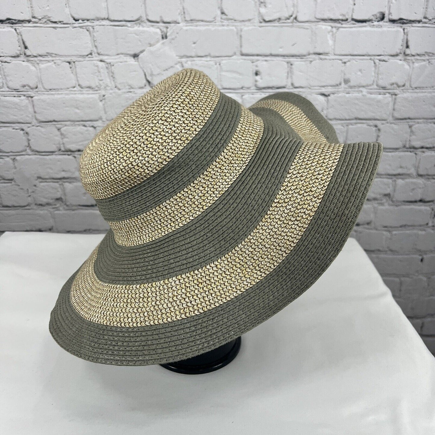 World Market Green Tan 100% Paper Wide Brim Striped Floppy Beach Sun Hat O/S