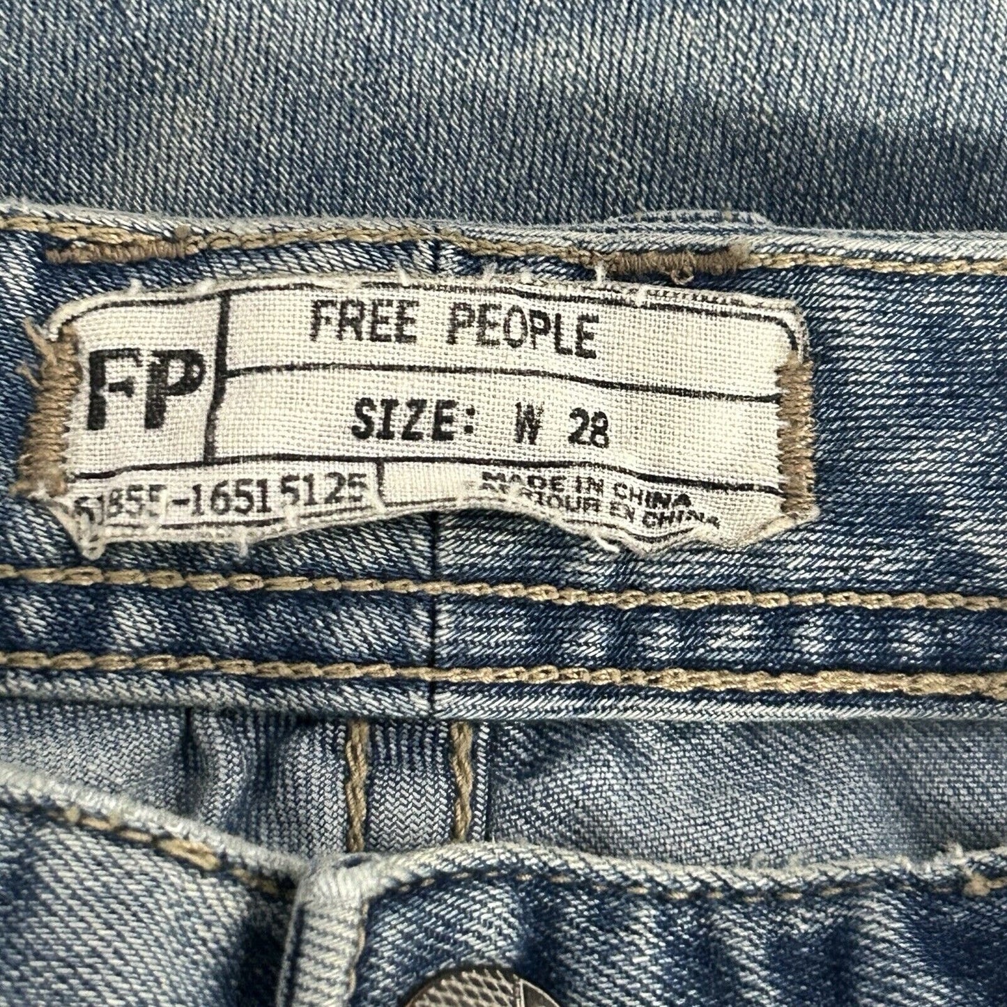 Free People Light Blue Distressed Mid Rise Denim Jeans Size 28 (29X25)