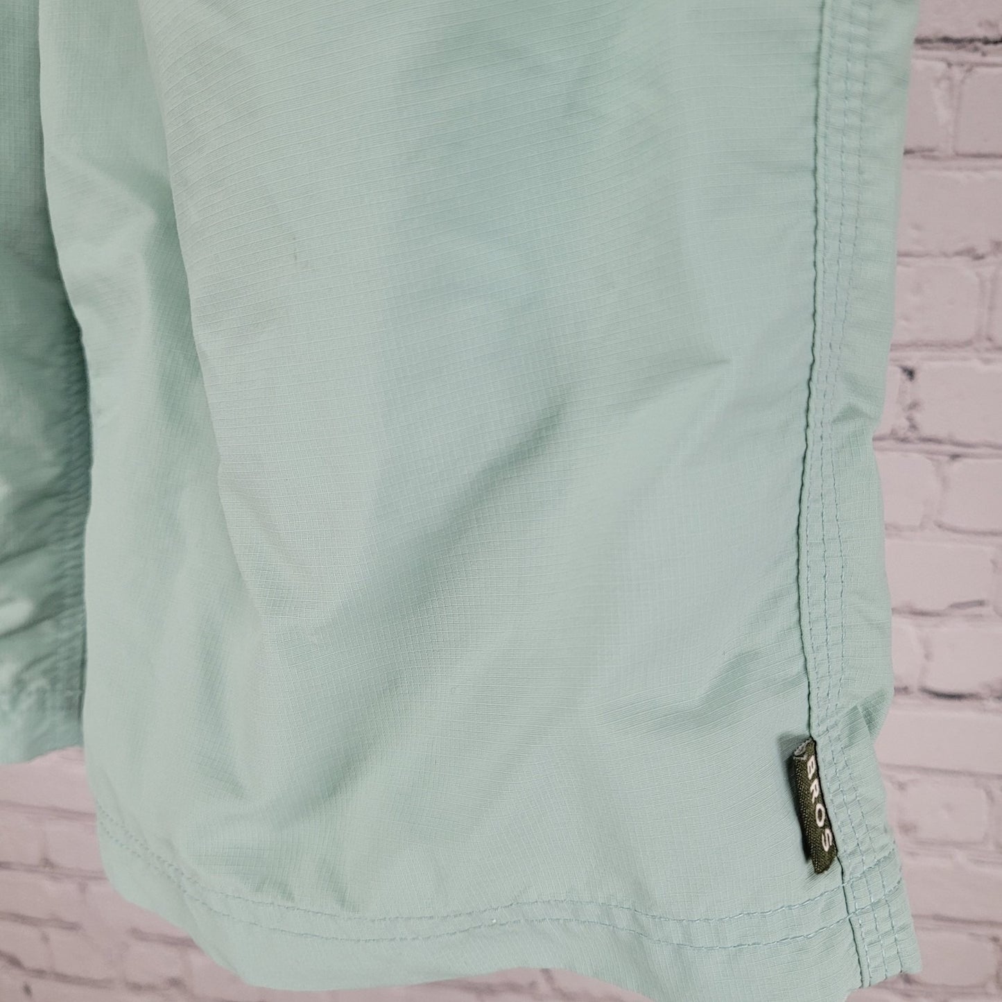 Howler Bros Green Zip Fly Multiple Pockets Board Shorts Swim Trunks Size 30x9