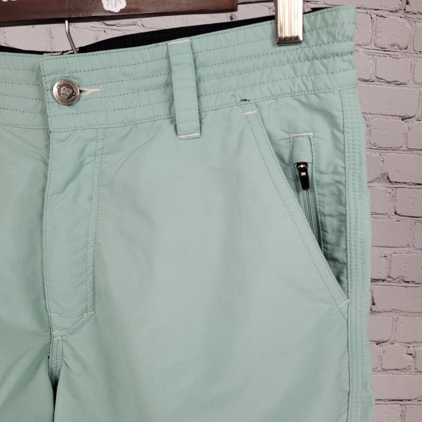 Howler Bros Green Zip Fly Multiple Pockets Board Shorts Swim Trunks Size 30x9