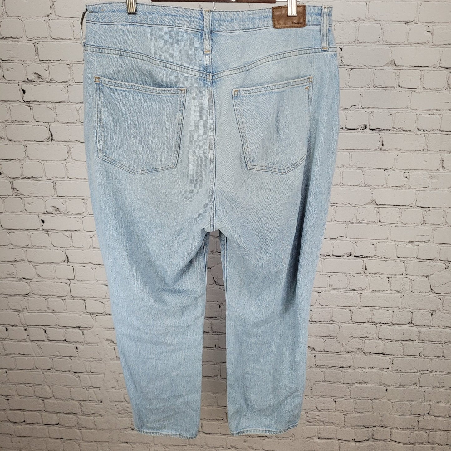 Madewell The Curvy Perfect Vintage Jean Light Denim High Rise Size 32 (35x27)