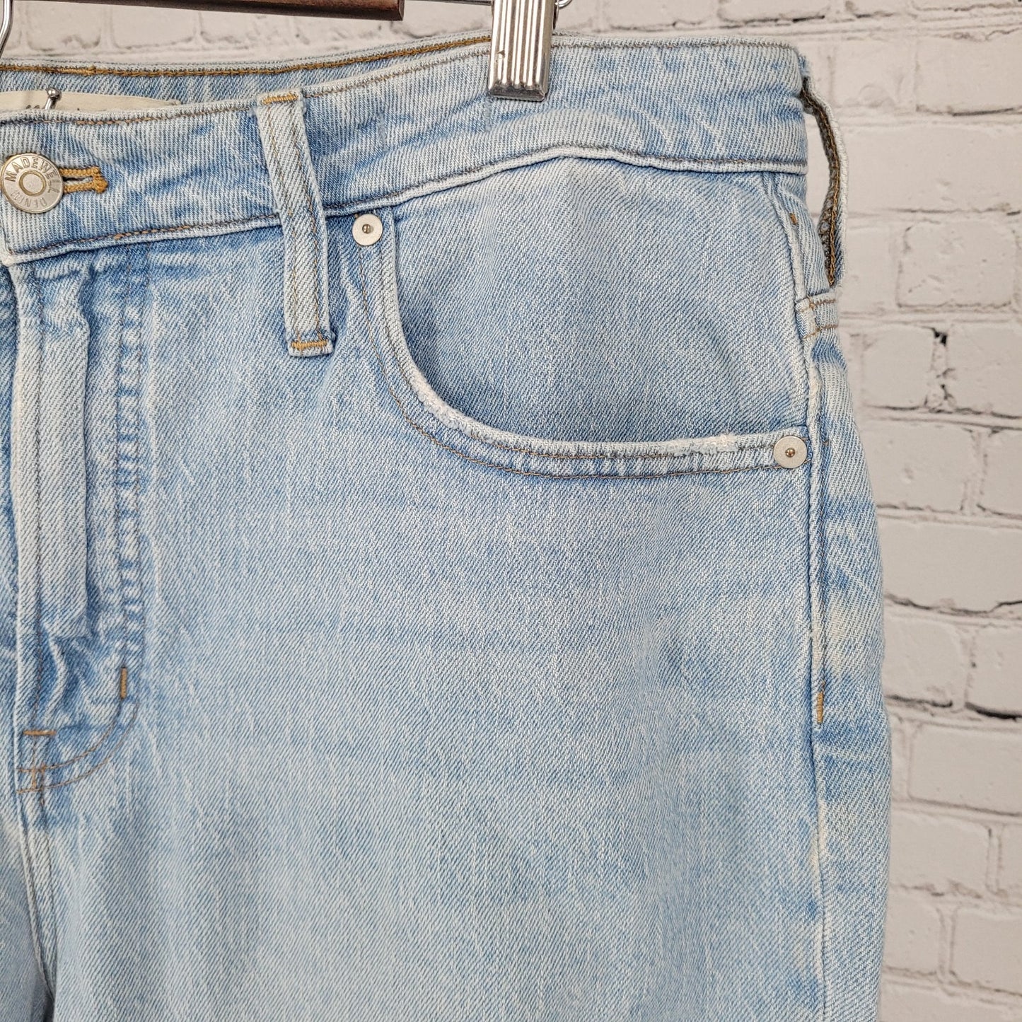 Madewell The Curvy Perfect Vintage Jean Light Denim High Rise Size 32 (35x27)