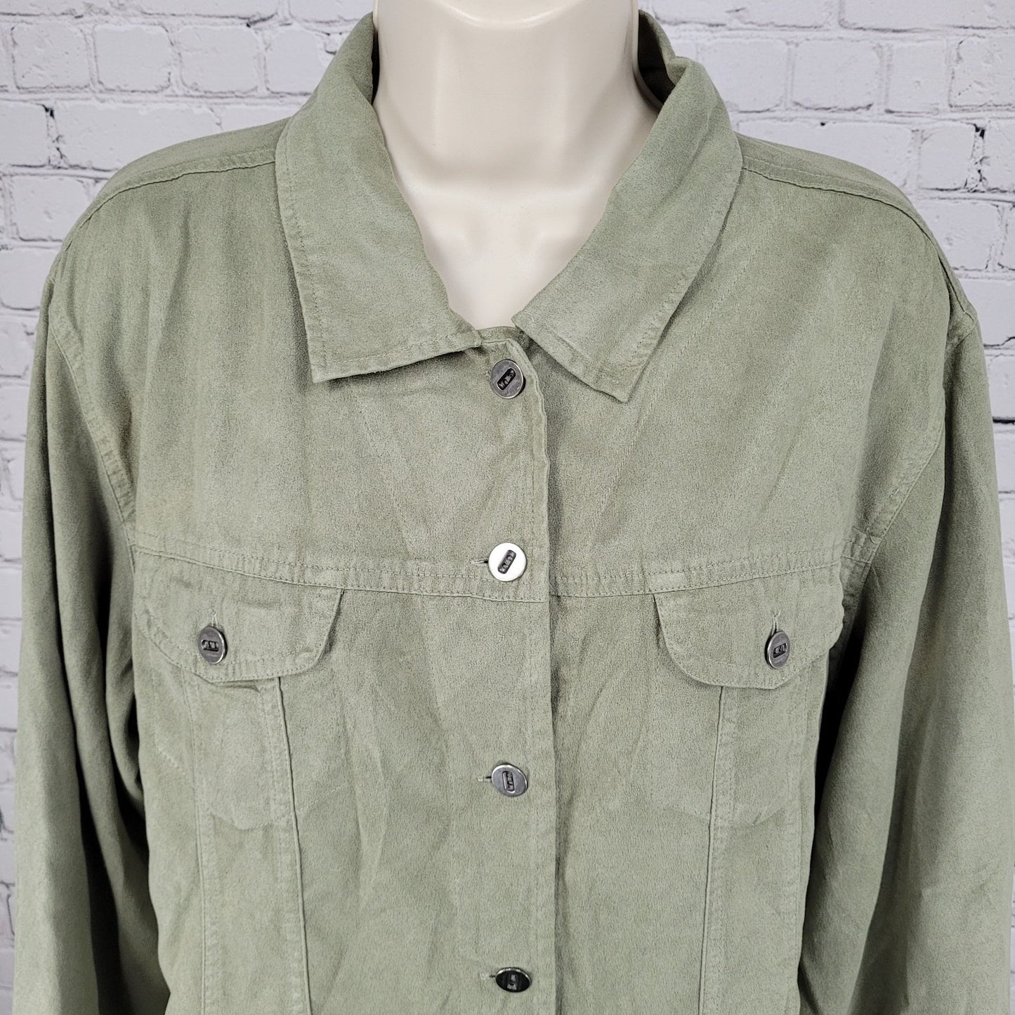 Chico's Green Suede Like Lightweight Button Up Long Sleeve Shirt Size 3 US 16