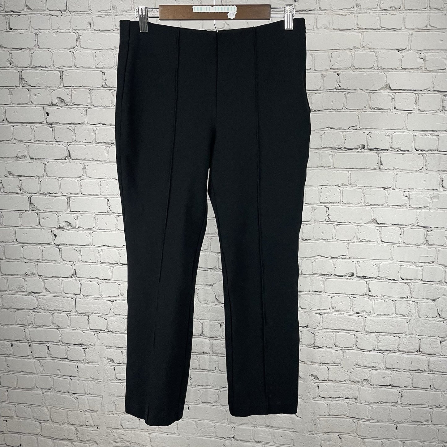 Chico’s Black Elastic Waist Zipped Stretch Slim Fit Pants Size 0 US 4 (30x25.5)