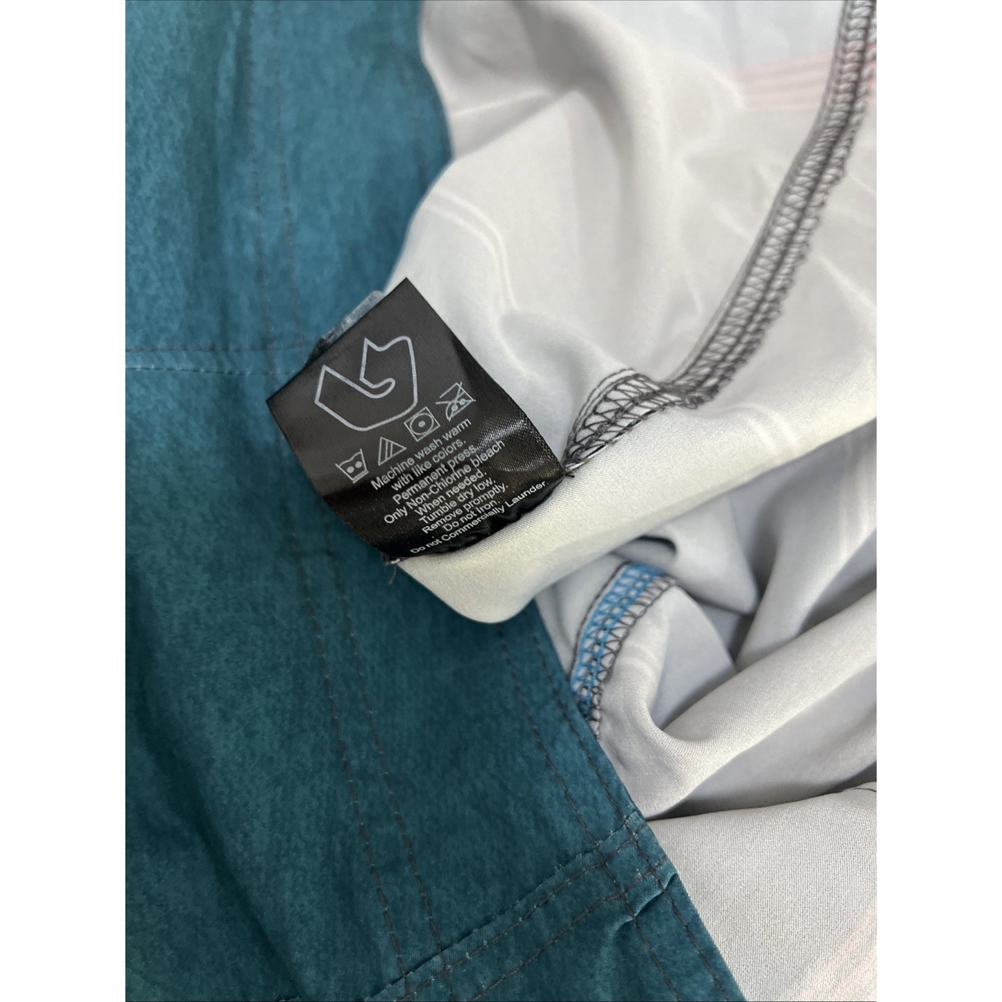 Burnside Board Shorts Swim Trunks Surf Zip Pocket Bottle Opener Comb Men’s 38