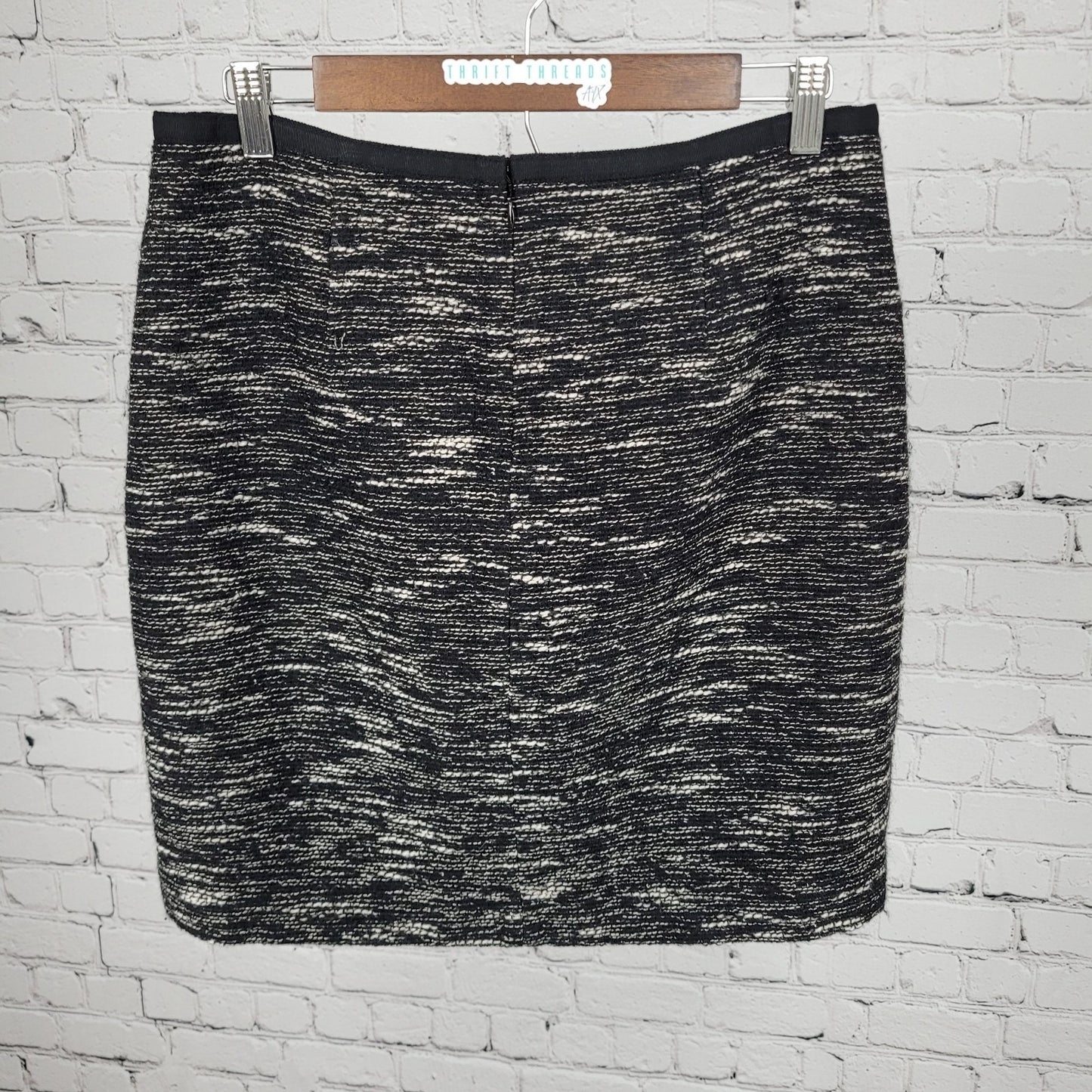 Talbots Black & White Wool Blend Pockets Lined Straight Skirt Size 8P (30x18.5)