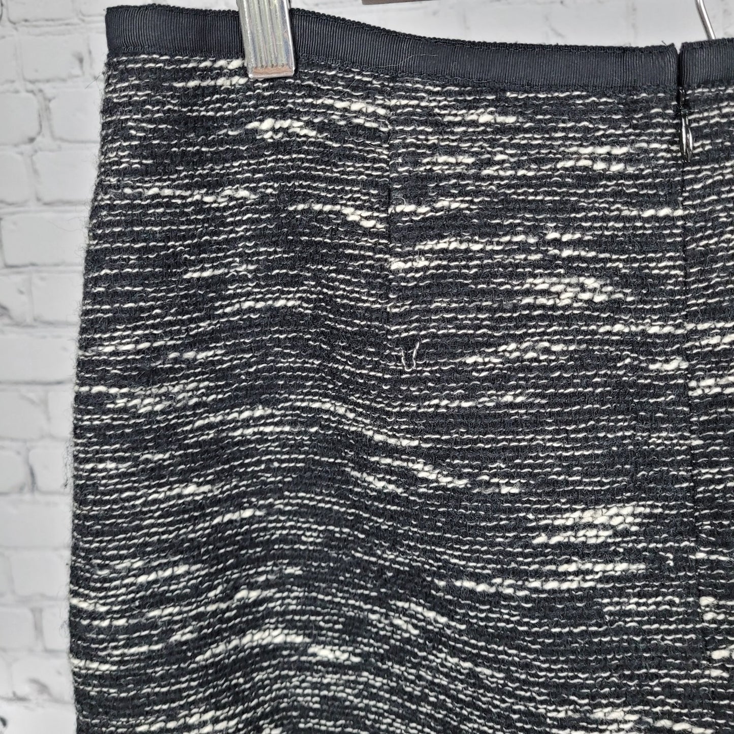 Talbots Black & White Wool Blend Pockets Lined Straight Skirt Size 8P (30x18.5)