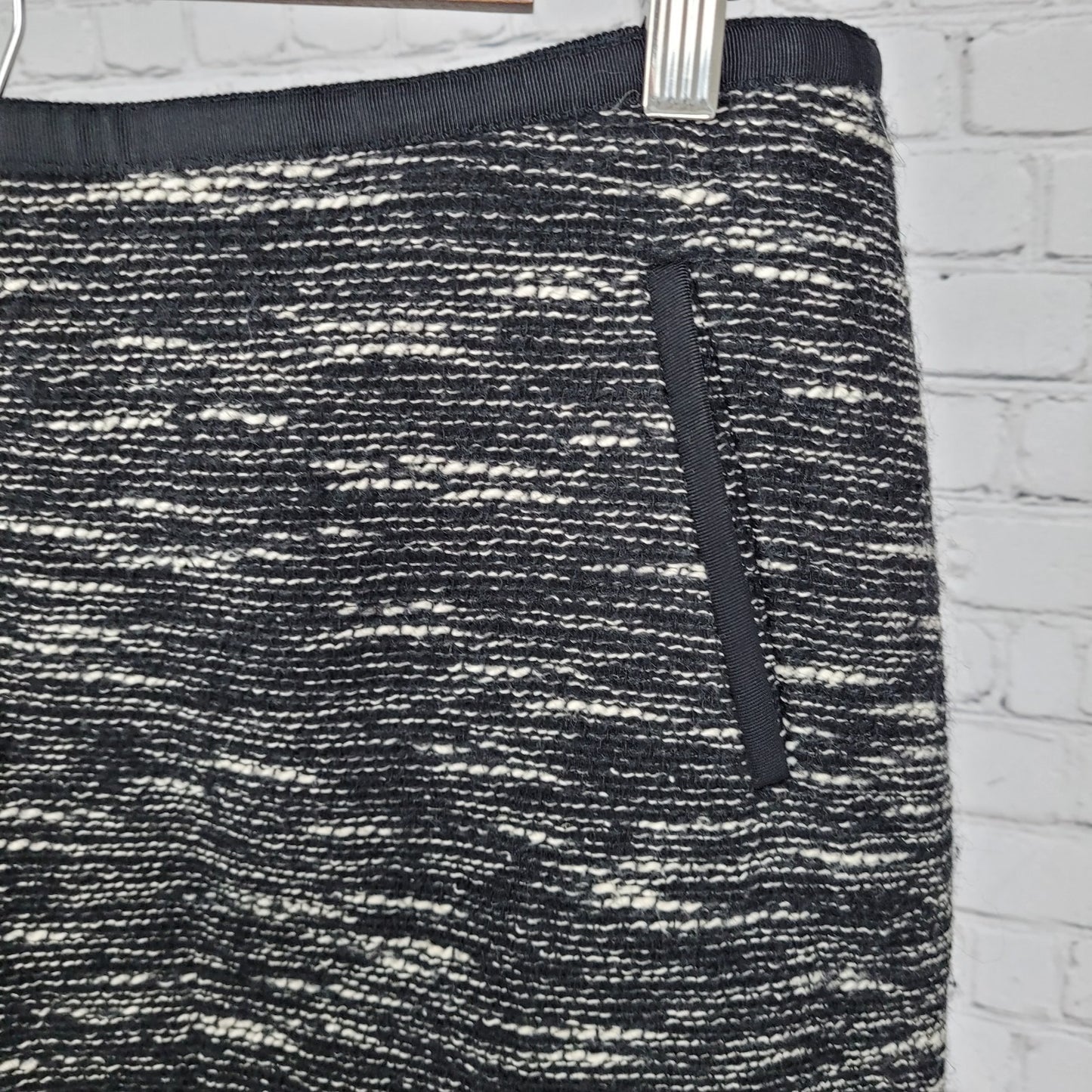 Talbots Black & White Wool Blend Pockets Lined Straight Skirt Size 8P (30x18.5)