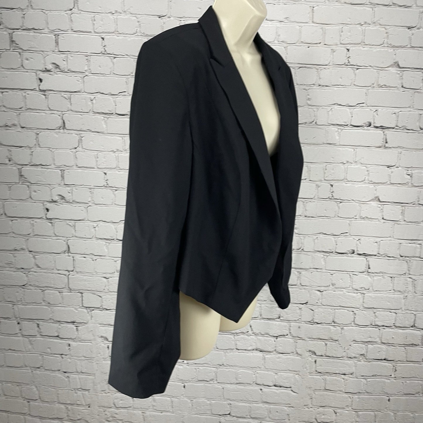NWT Lane Bryant Black Cropped Open Peak Blazer Lined Stretch Padded Size 18