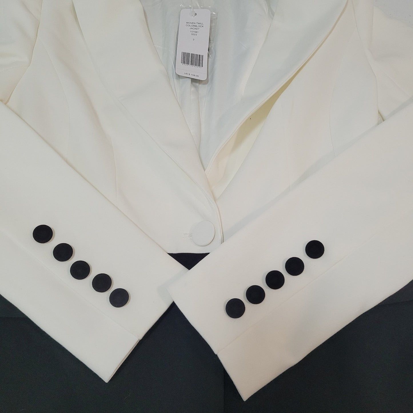 NWT Bebe Black & White Woven Twill Colorblock Notch Stretch Jacket Blazer Size 2