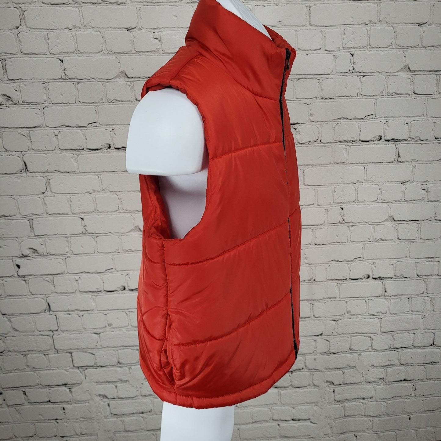 NWT ABOUND Red Insulated Lightweight Pockets Puffer Jacket Vest Size Small S