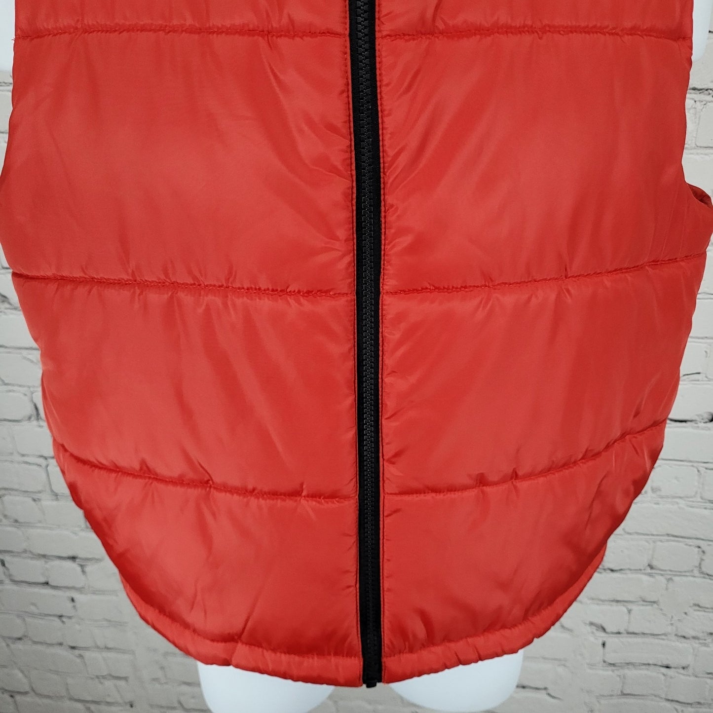 NWT ABOUND Red Insulated Lightweight Pockets Puffer Jacket Vest Size Small S