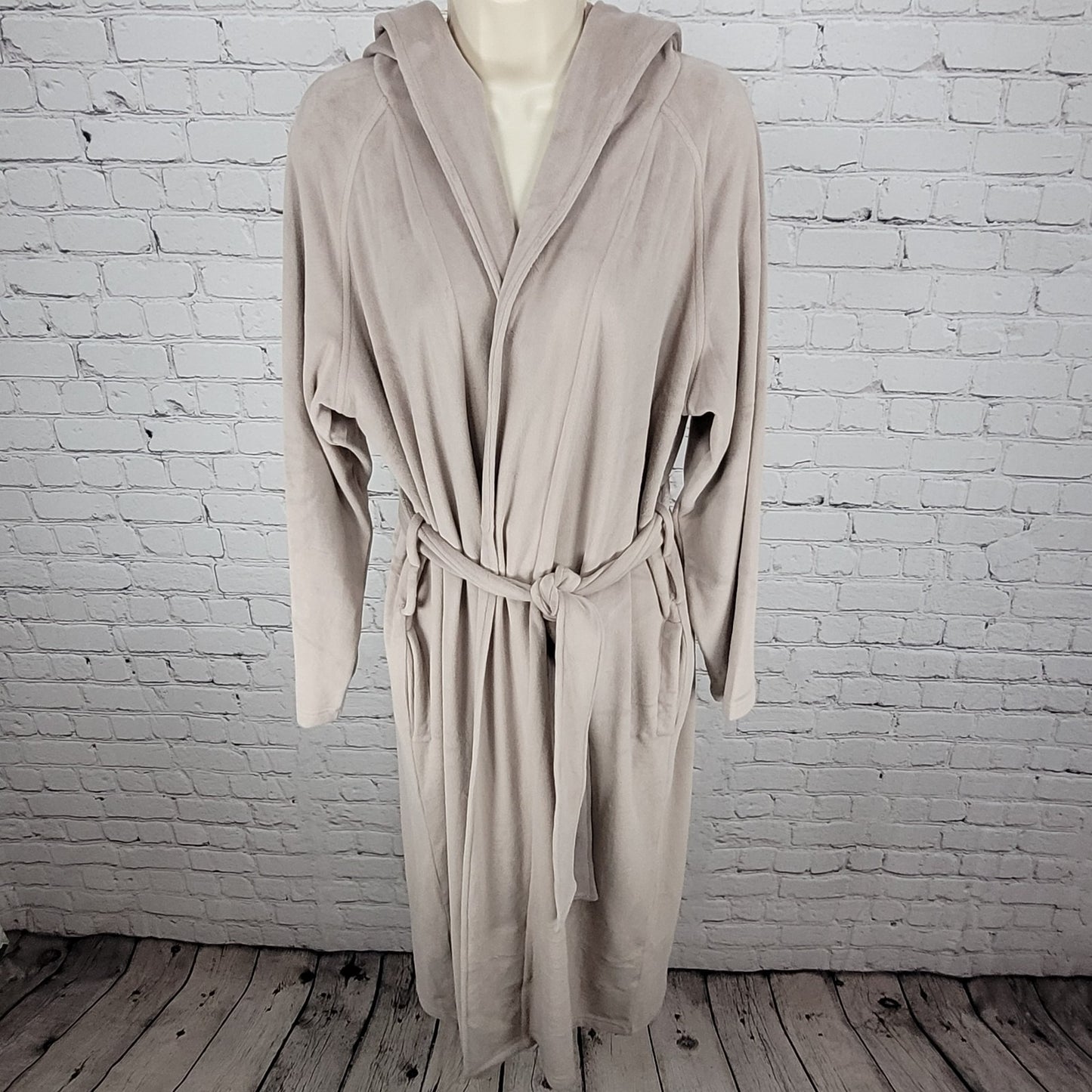 Barefoot Dreams Purple Grey LuxeChic Soft Velour Hooded Belted Robe Size 1