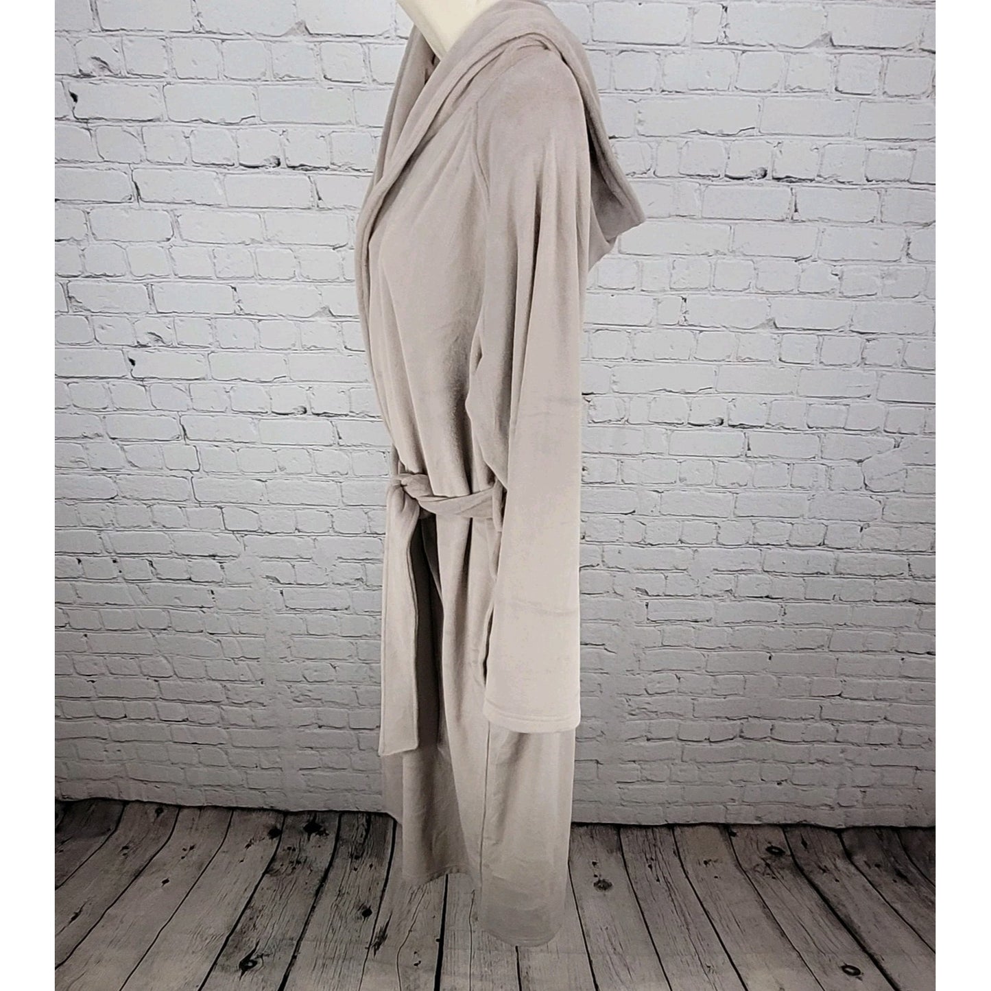 Barefoot Dreams Purple Grey LuxeChic Soft Velour Hooded Belted Robe Size 1